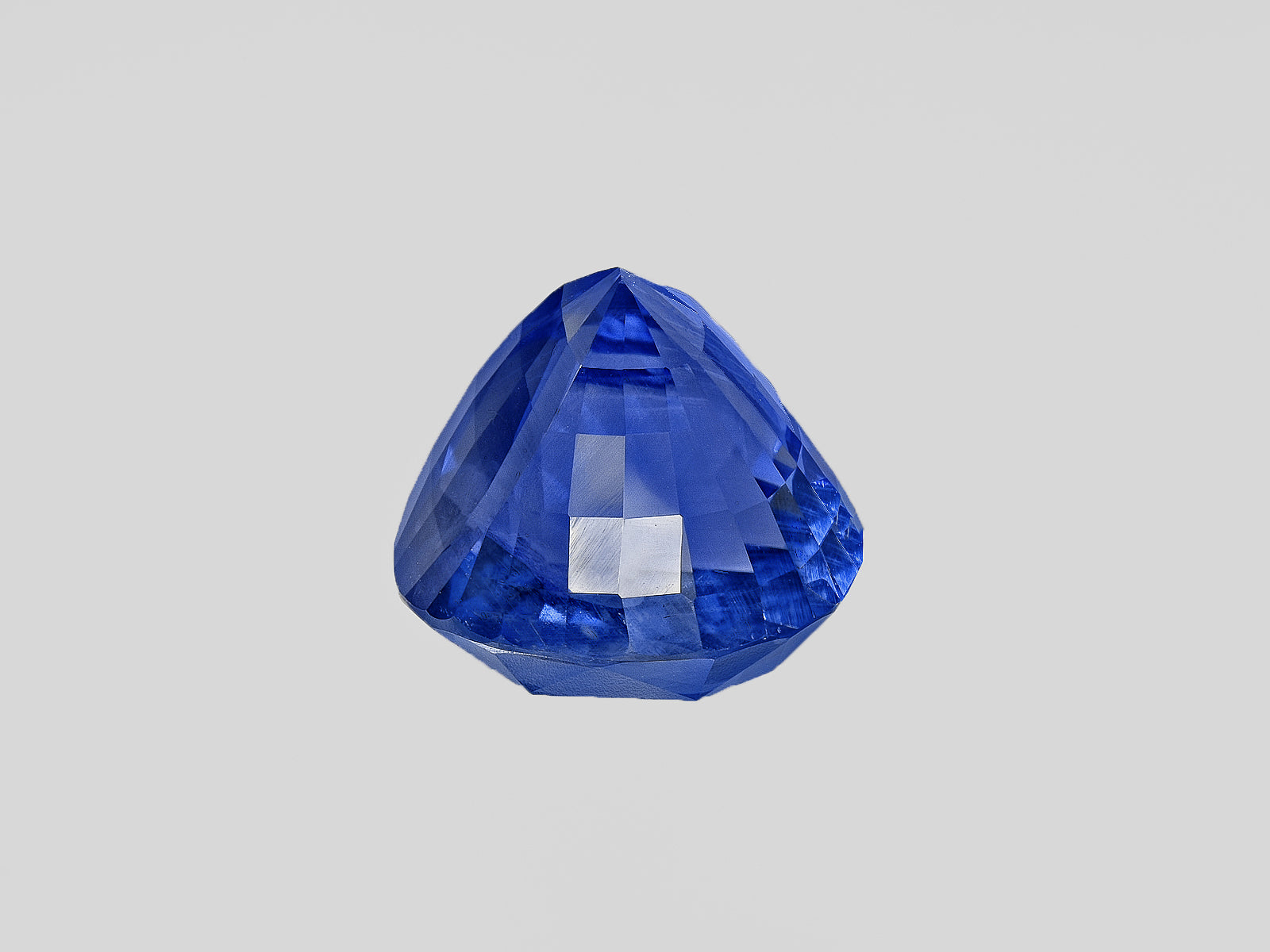 8802587-cushion-fiery-vivid-royal-blue-ssef-grs-sri-lanka-natural-blue-sapphire-27.66-ct