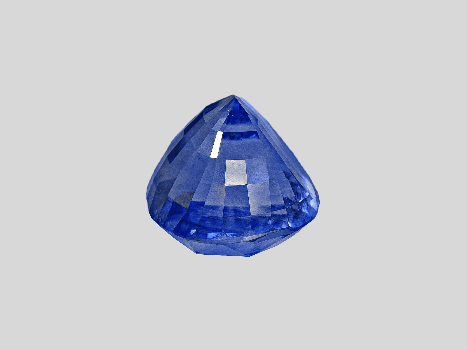 8802587-cushion-fiery-vivid-royal-blue-ssef-grs-sri-lanka-natural-blue-sapphire-27.66-ct