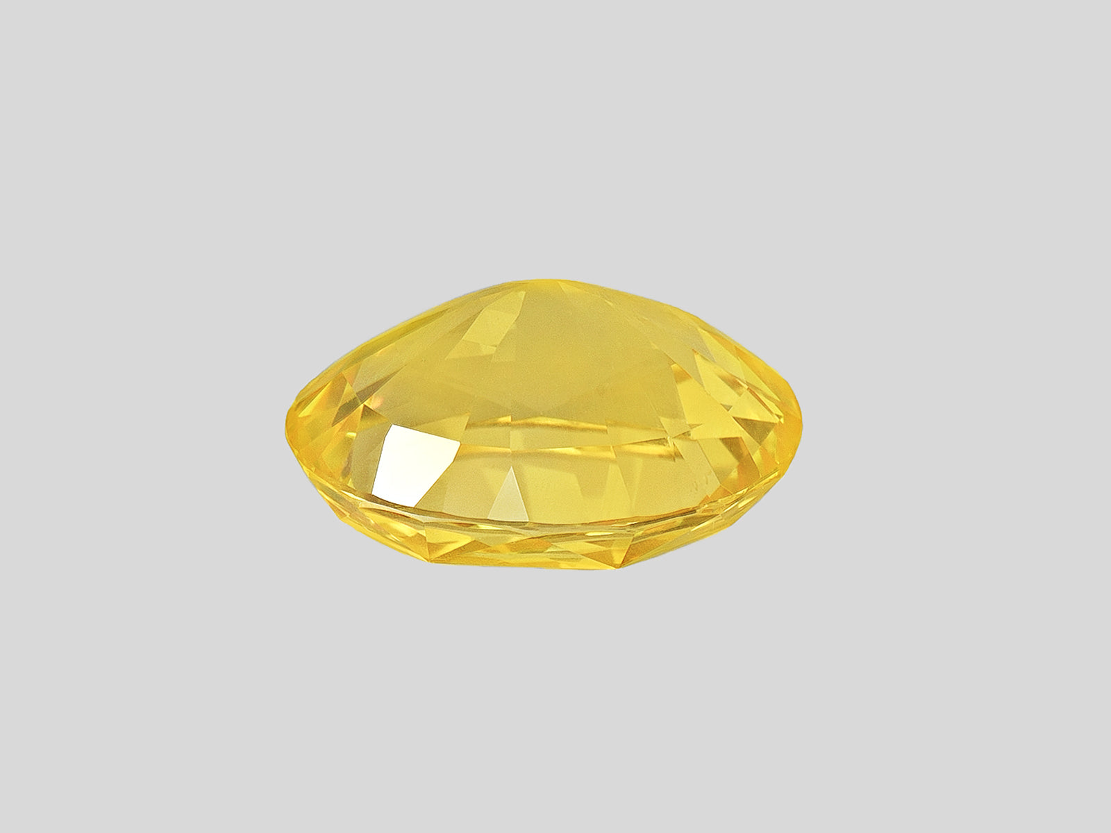 8802589-oval-fiery-vivid-yellow-sri-lanka-natural-yellow-sapphire-6.77-ct