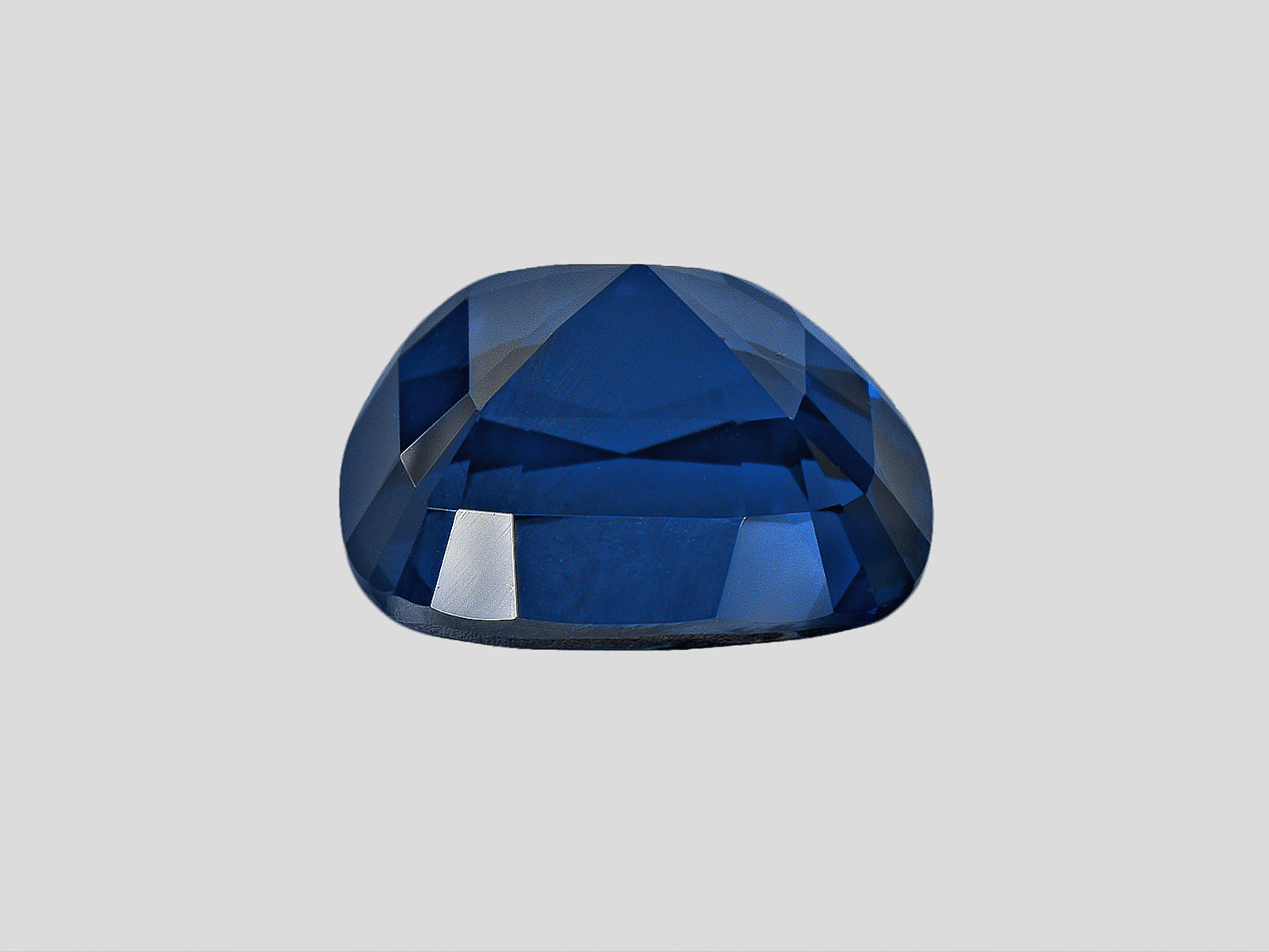 8802591-cushion-intense-royal-blue-grs-ethiopia-natural-blue-sapphire-8.20-ct