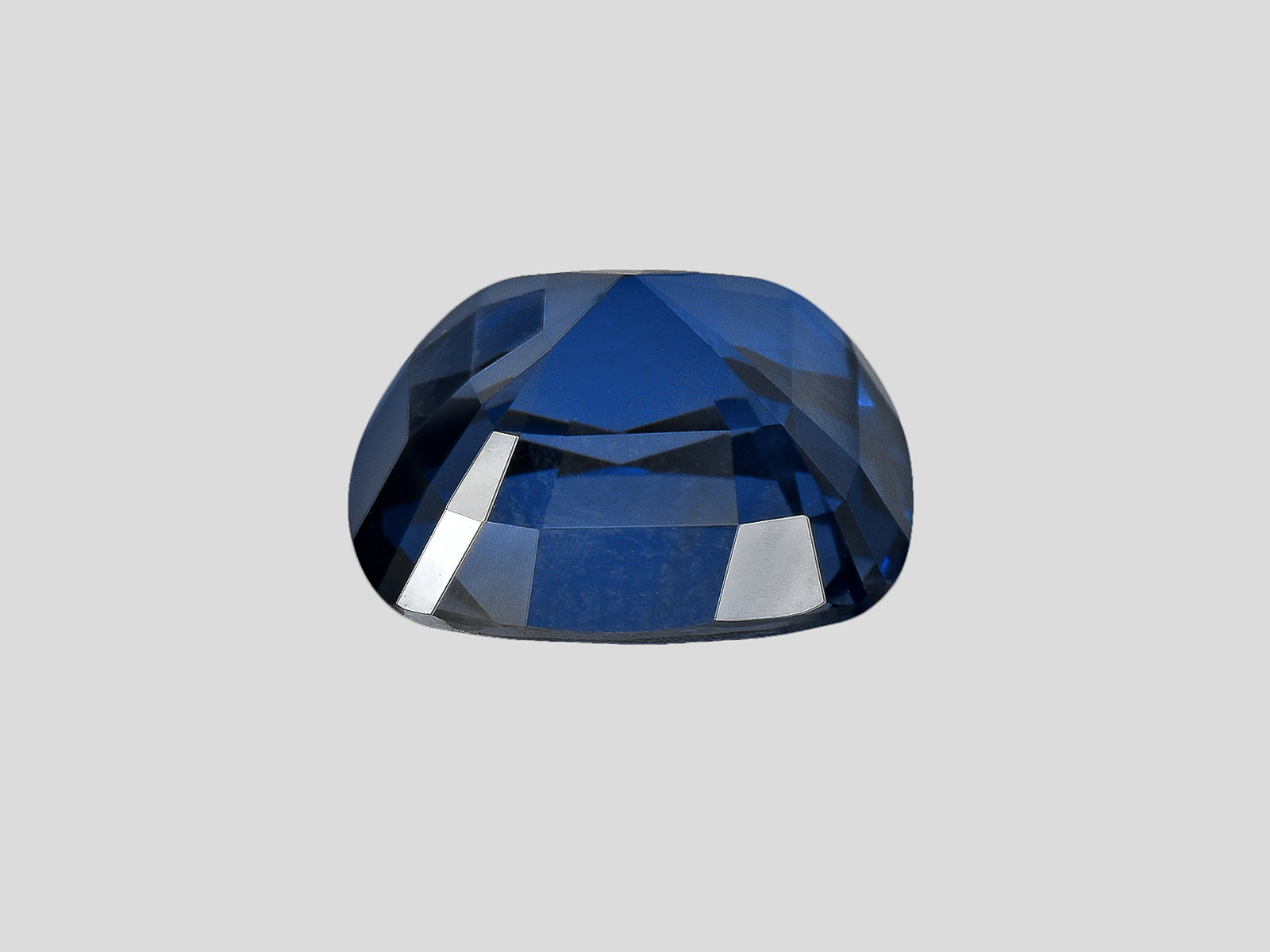 8802591-cushion-intense-royal-blue-grs-ethiopia-natural-blue-sapphire-8.20-ct