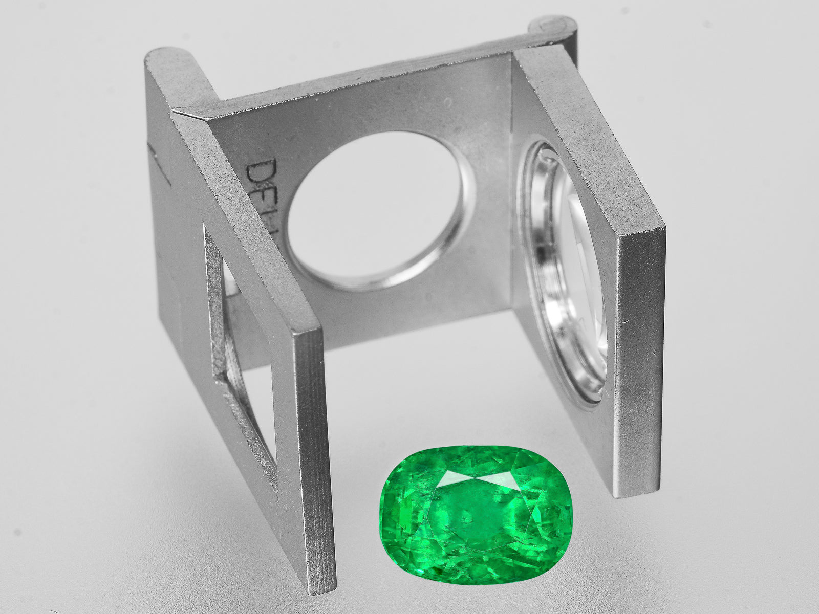 8802603-cushion-bright-neon-green-gia-afghanistan-natural-emerald-5.21-ct