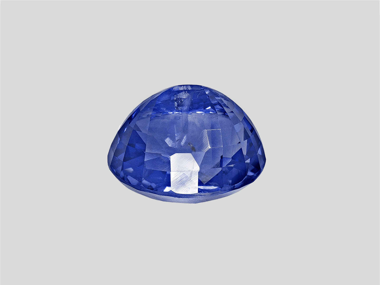 8802740-oval-velvety-cornflower-blue-grs-sri-lanka-natural-blue-sapphire-8.28-ct