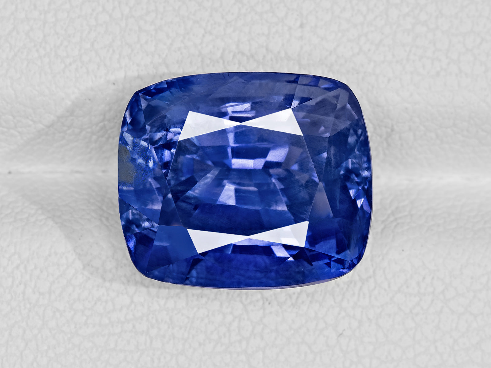 8802746-cushion-velvety-cornflower-blue-grs-sri-lanka-natural-blue-sapphire-14.99-ct