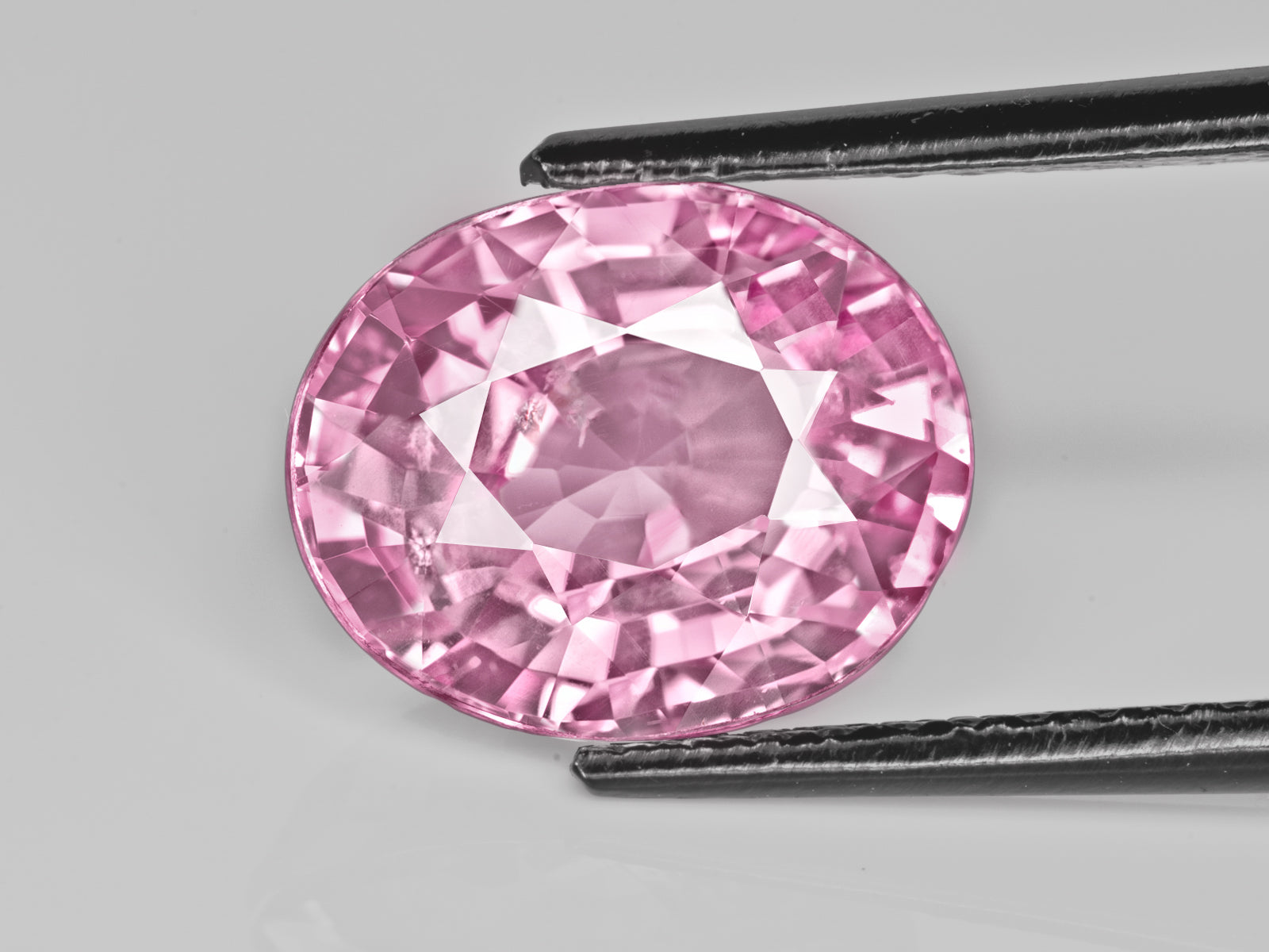8803097-oval-lustrous-orangy-pink-grs-sri-lanka-natural-padparadscha-5.09-ct