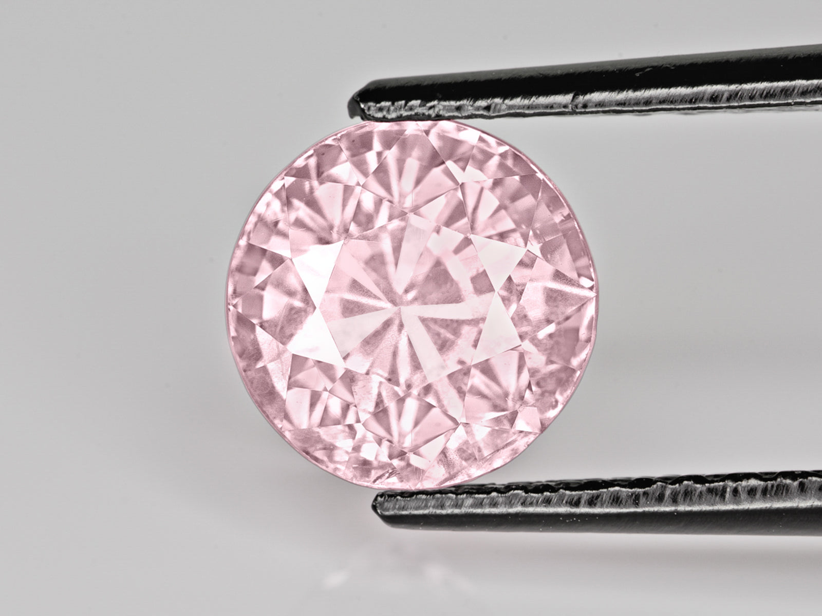 8803098-round-lustrous-pastel-pinkish-orange-grs-sri-lanka-natural-padparadscha-3.75-ct