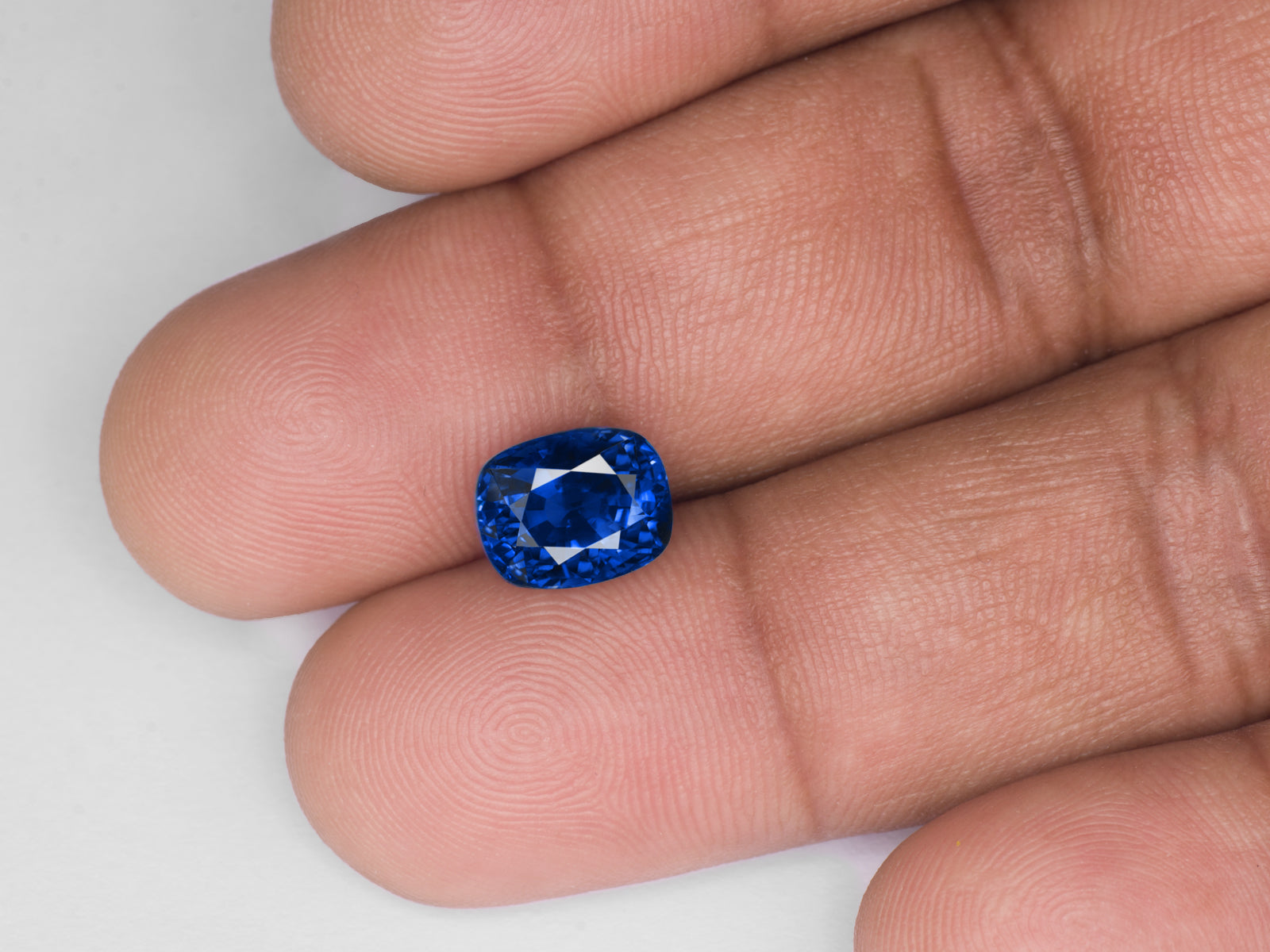 8802911-cushion-fiery-rich-royal-blue-grs-sri-lanka-natural-blue-sapphire-5.10-ct