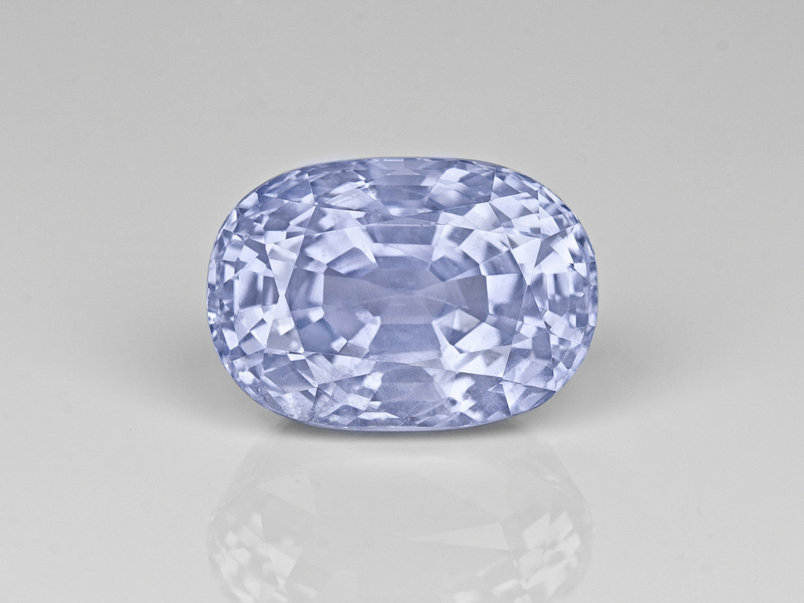 8802920-oval-soft-blue-burma-natural-blue-sapphire-15.32-ct