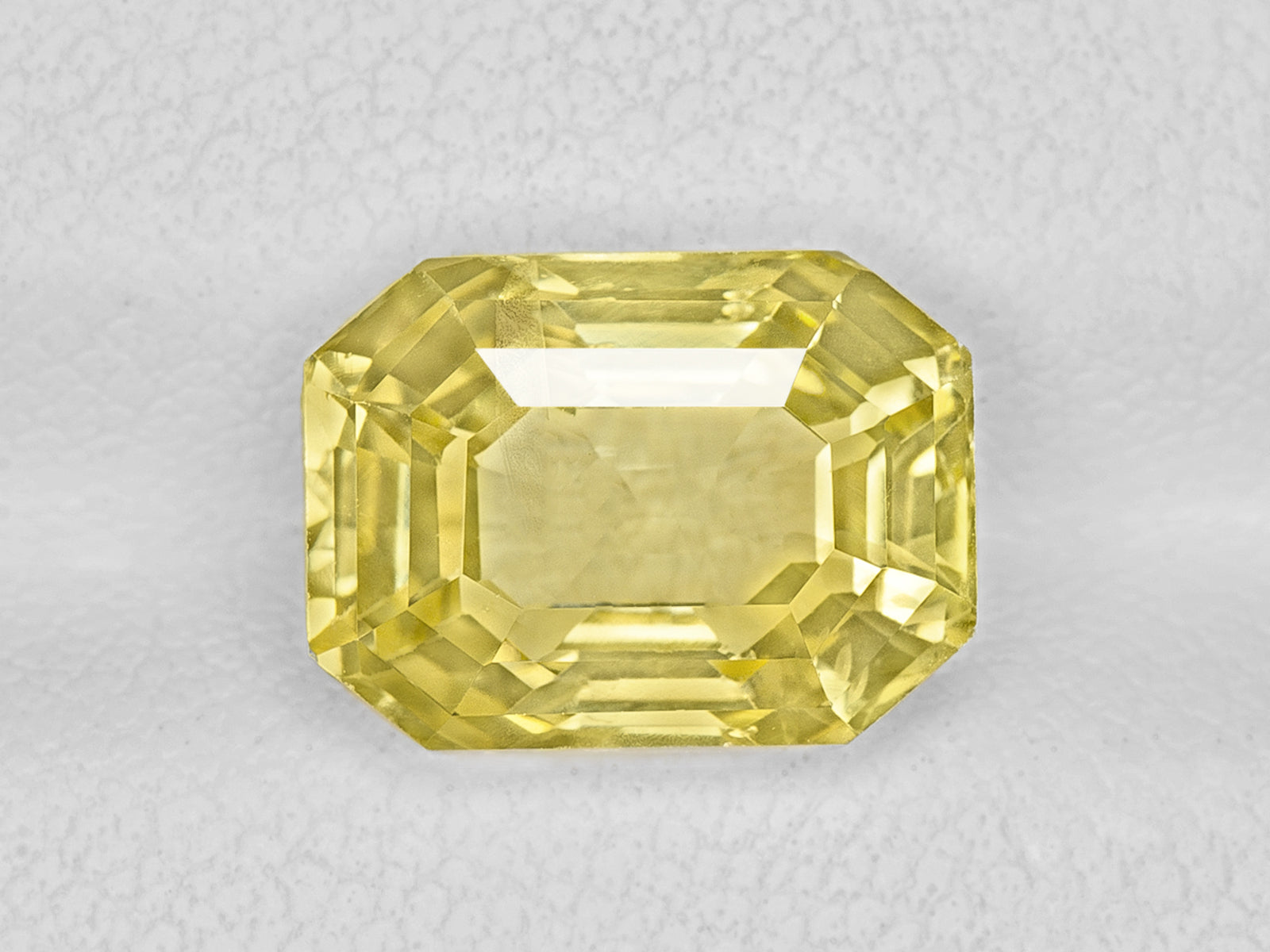 8802930-octagonal-soft-yellow-sri-lanka-natural-yellow-sapphire-6.06-ct