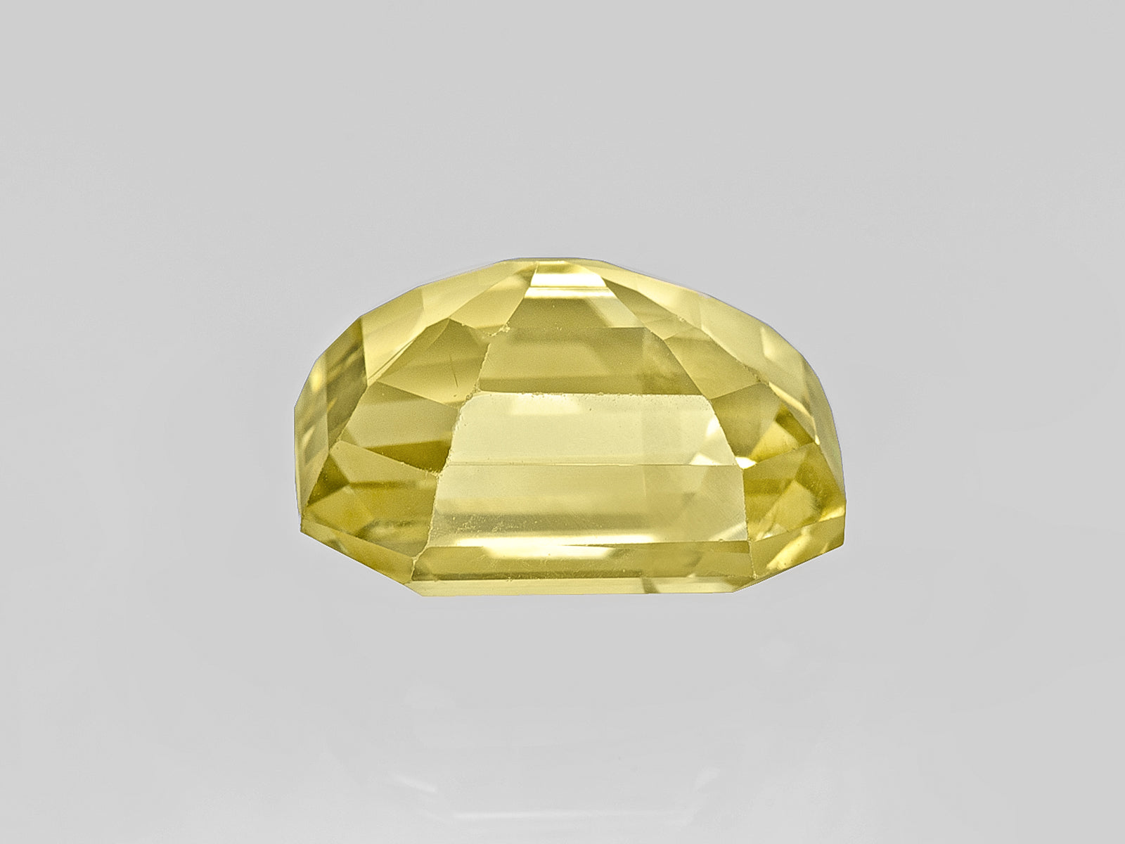 8802930-octagonal-soft-yellow-sri-lanka-natural-yellow-sapphire-6.06-ct