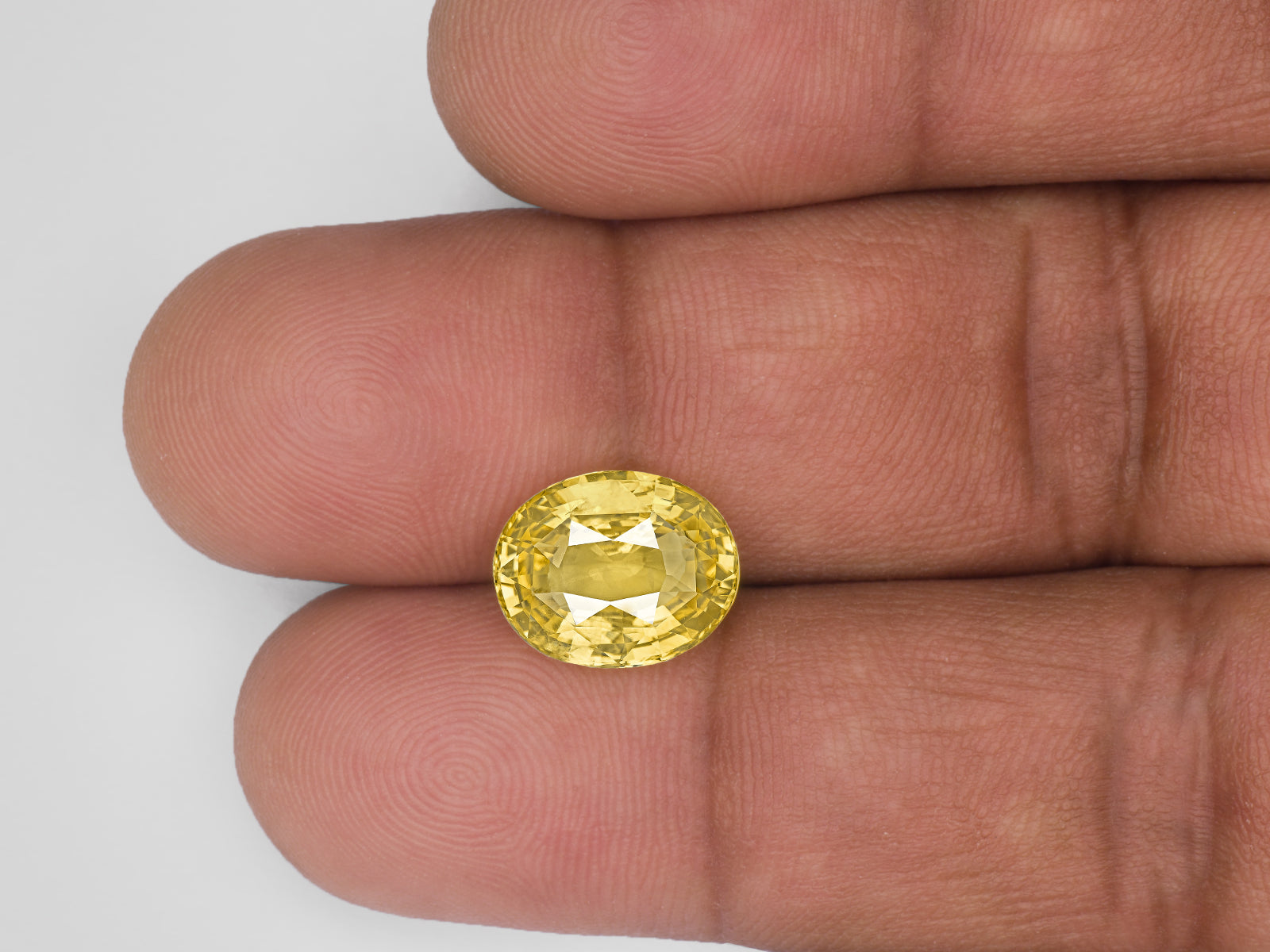 8802934-oval-intense-yellow-sri-lanka-natural-yellow-sapphire-6.29-ct