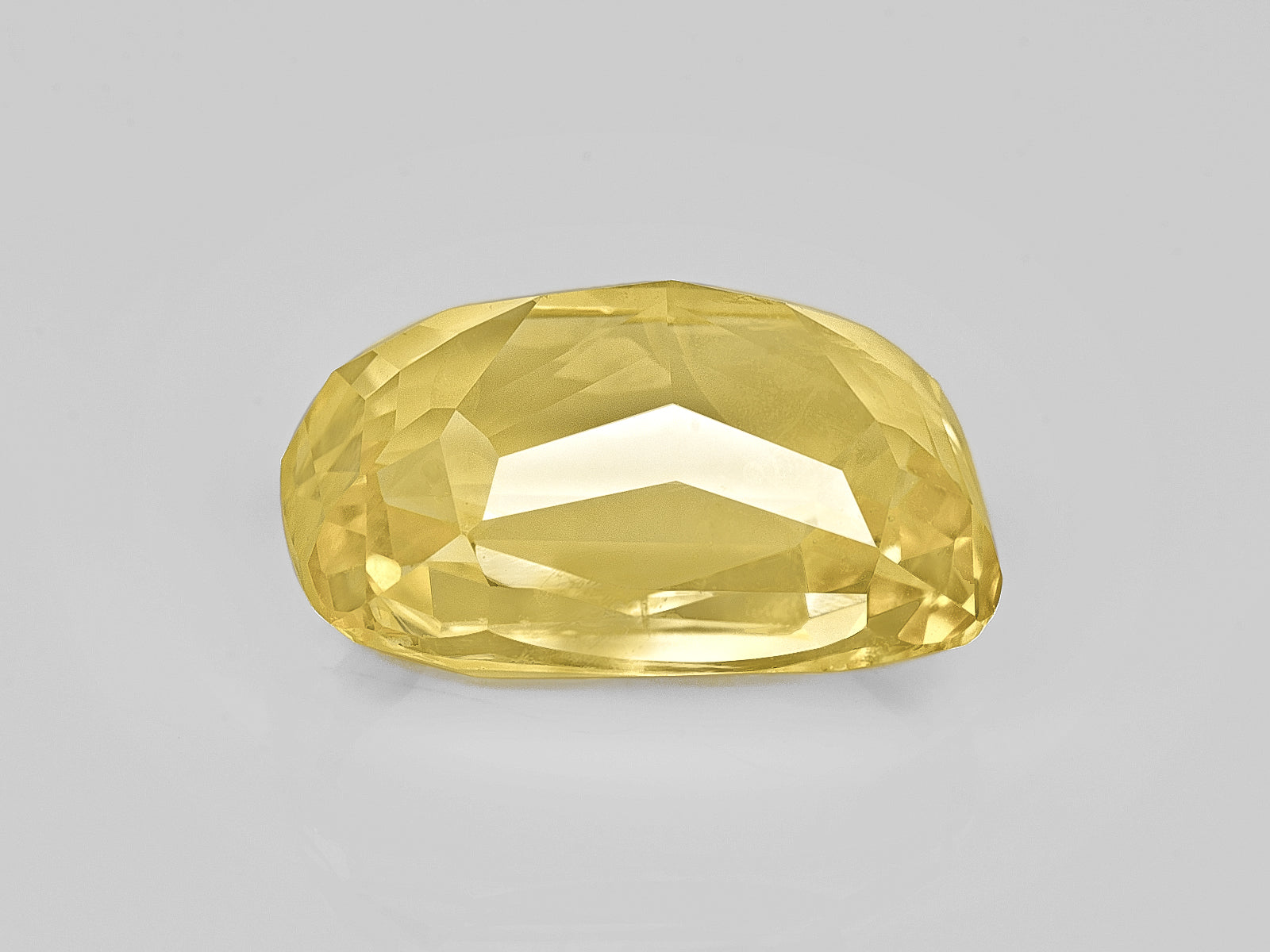 8802942-cushion-lustrous-yellow-sri-lanka-natural-yellow-sapphire-10.60-ct