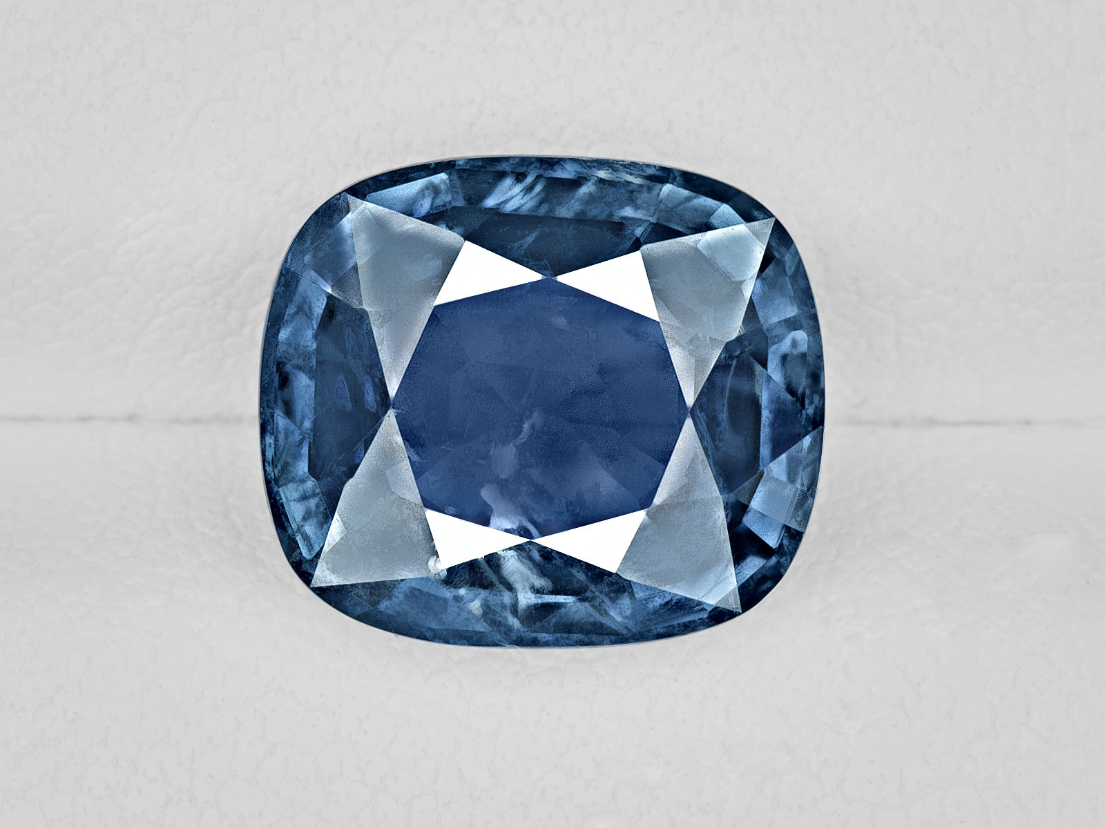 8802952-cushion-deep-blue-sri-lanka-natural-blue-sapphire-5.31-ct