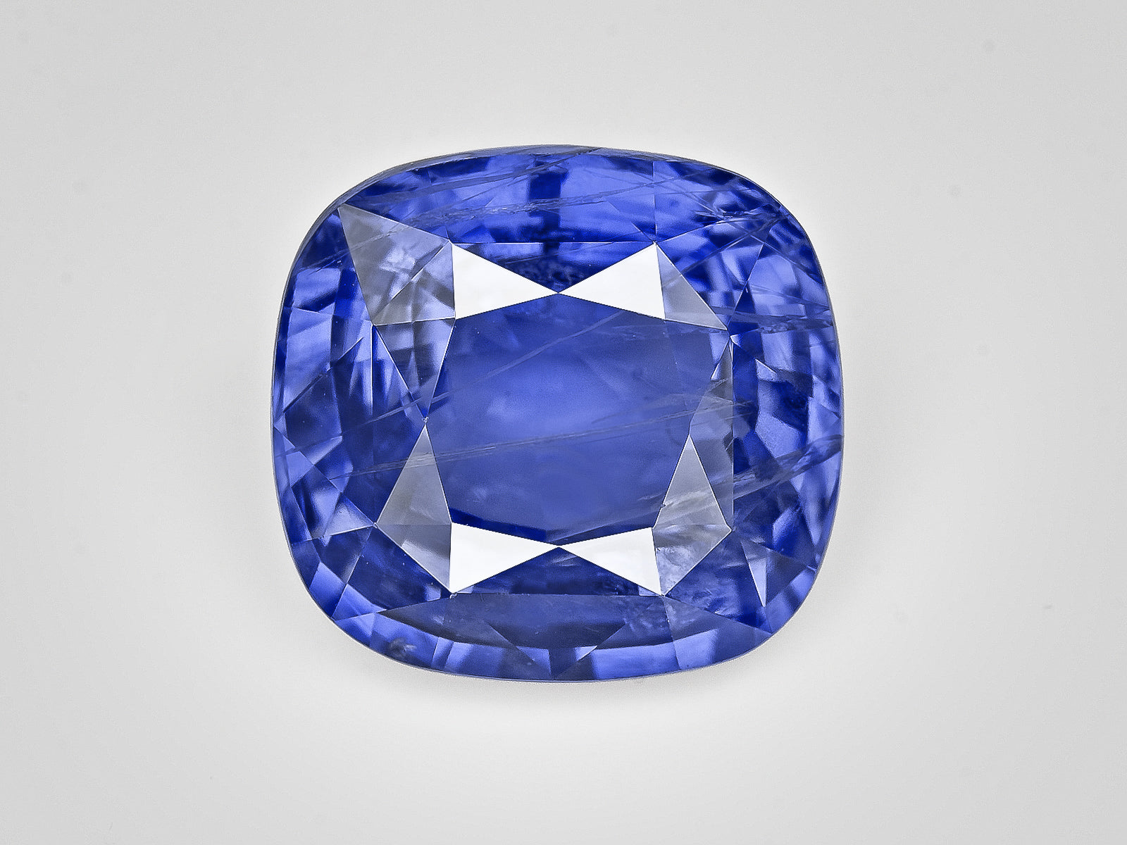 8802955-cushion-cornflower-blue-sri-lanka-natural-blue-sapphire-9.02-ct