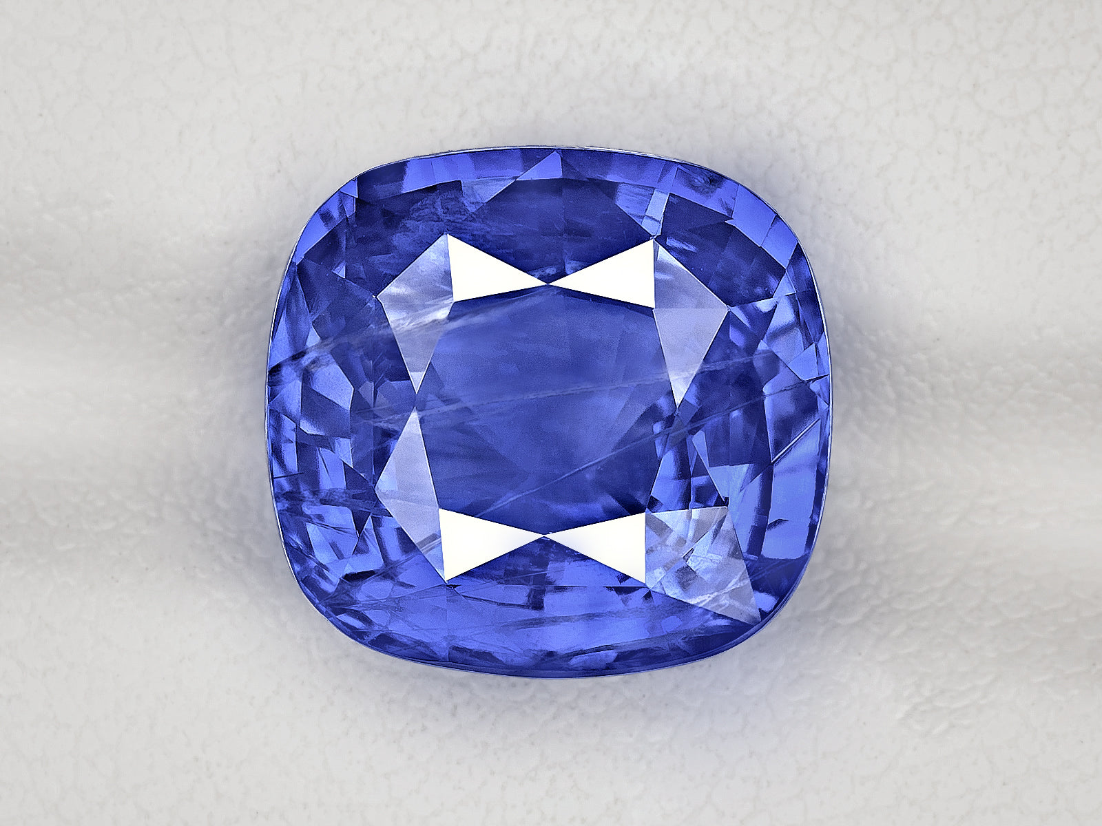 8802955-cushion-cornflower-blue-sri-lanka-natural-blue-sapphire-9.02-ct
