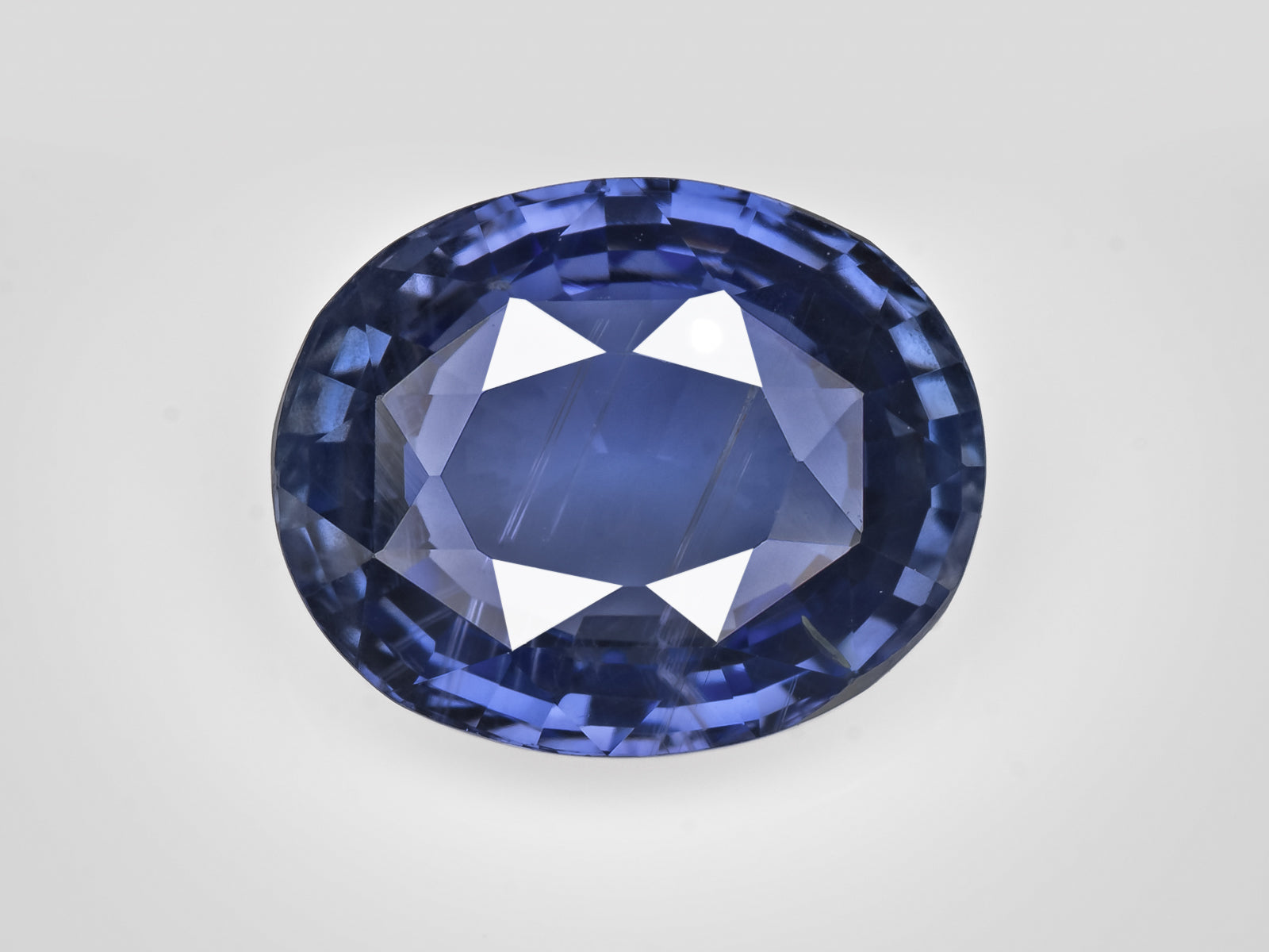 8802956-oval-deep-violetish-blue-sri-lanka-natural-blue-sapphire-5.49-ct