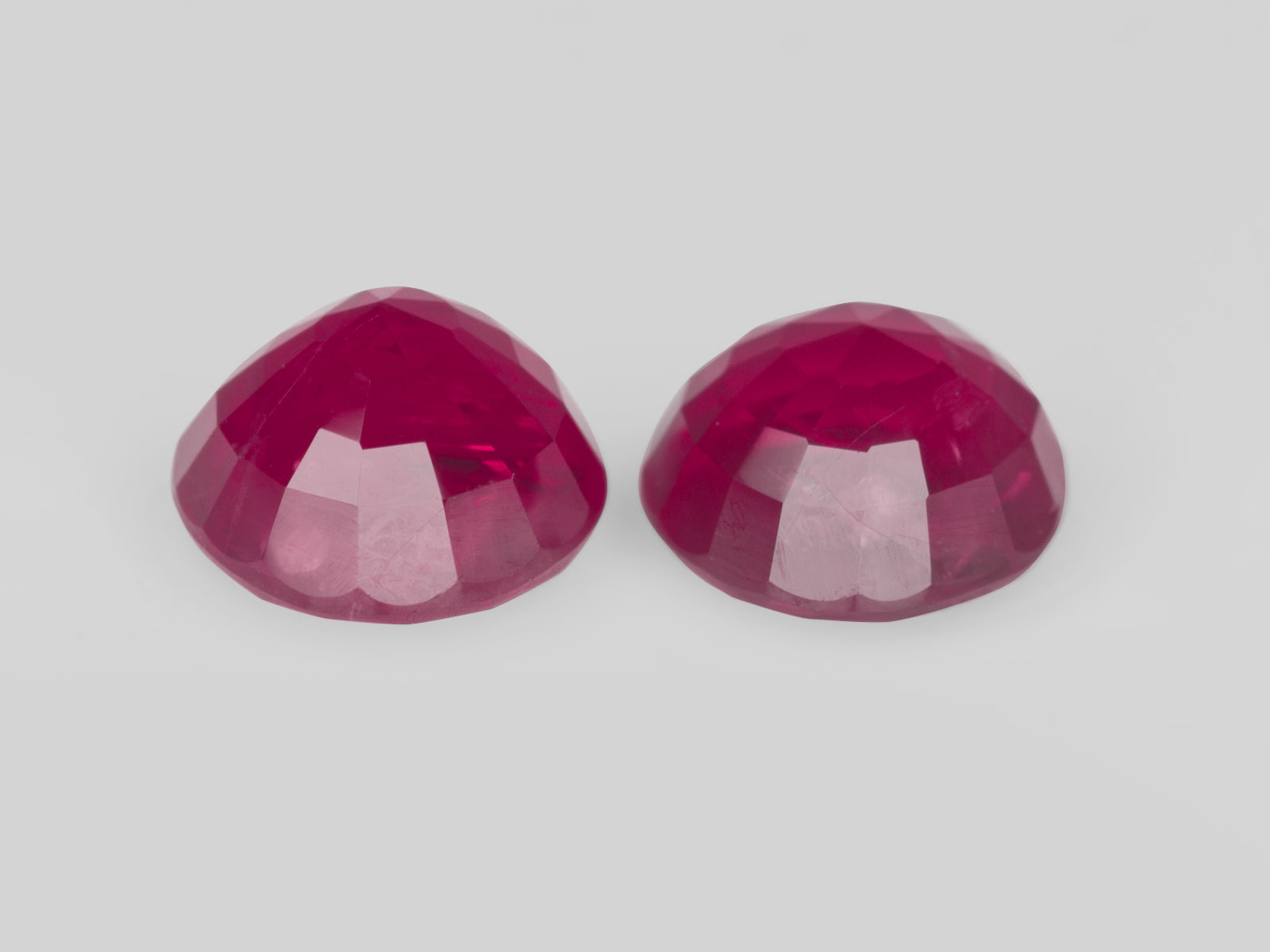 8802970-round-rich-pinkish-red-gia-burma-natural-ruby-3.35-ct