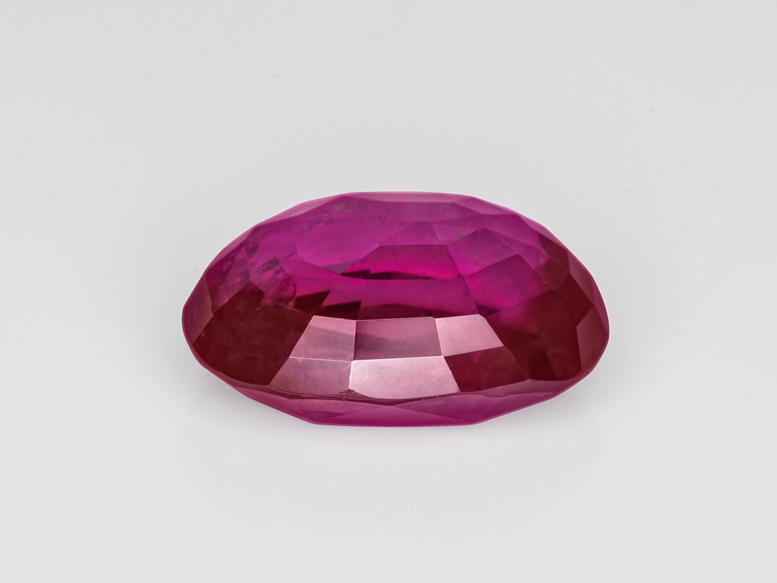 8803114-oval-rich-pinkish-purple-gia-burma-natural-other-fancy-sapphire-4.41-ct