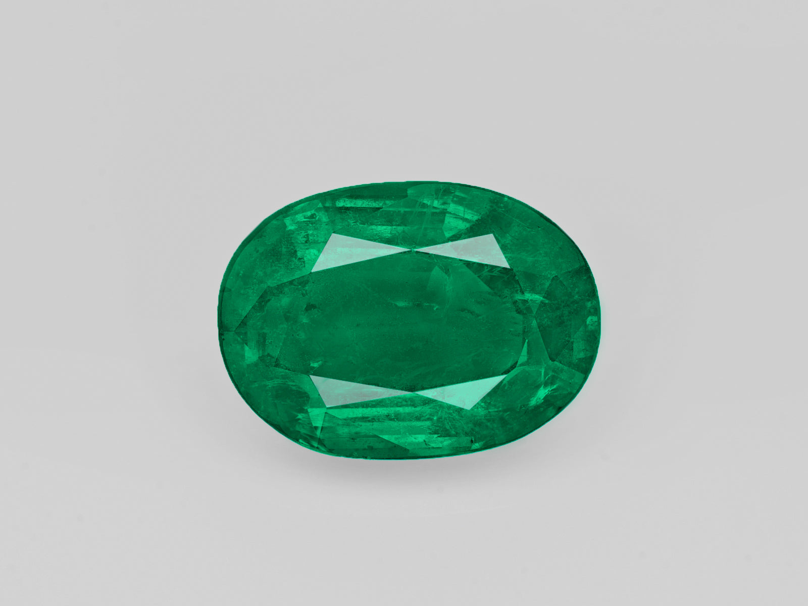 8802975-oval-deep-green-gii-zambia-natural-emerald-5.47-ct