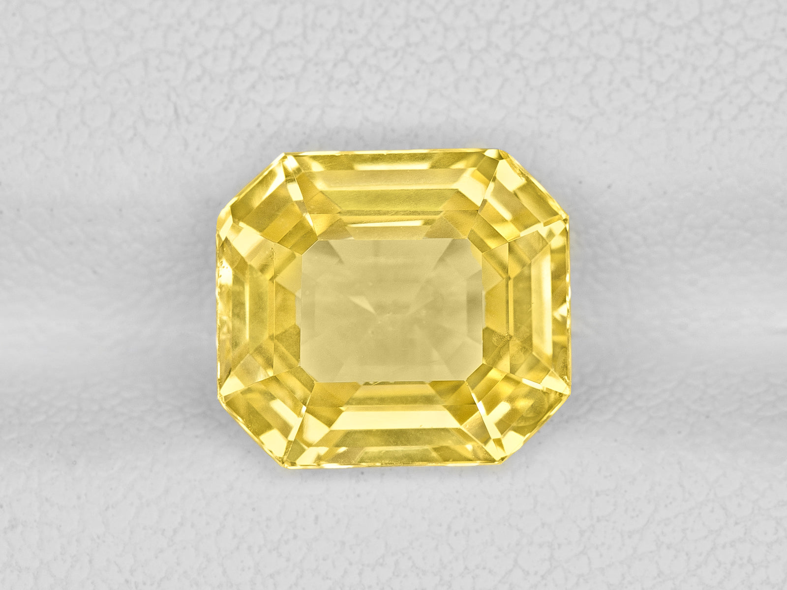 8802979-octagonal-medium-yellow-gii-sri-lanka-natural-yellow-sapphire-5.45-ct