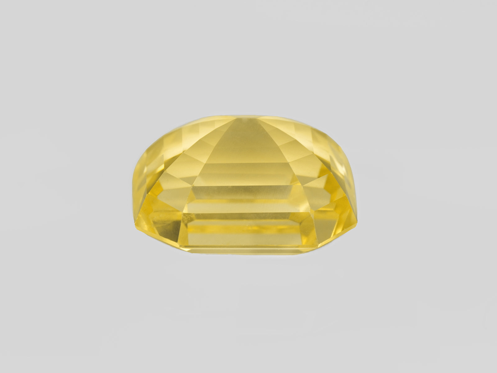 8802979-octagonal-medium-yellow-gii-sri-lanka-natural-yellow-sapphire-5.45-ct