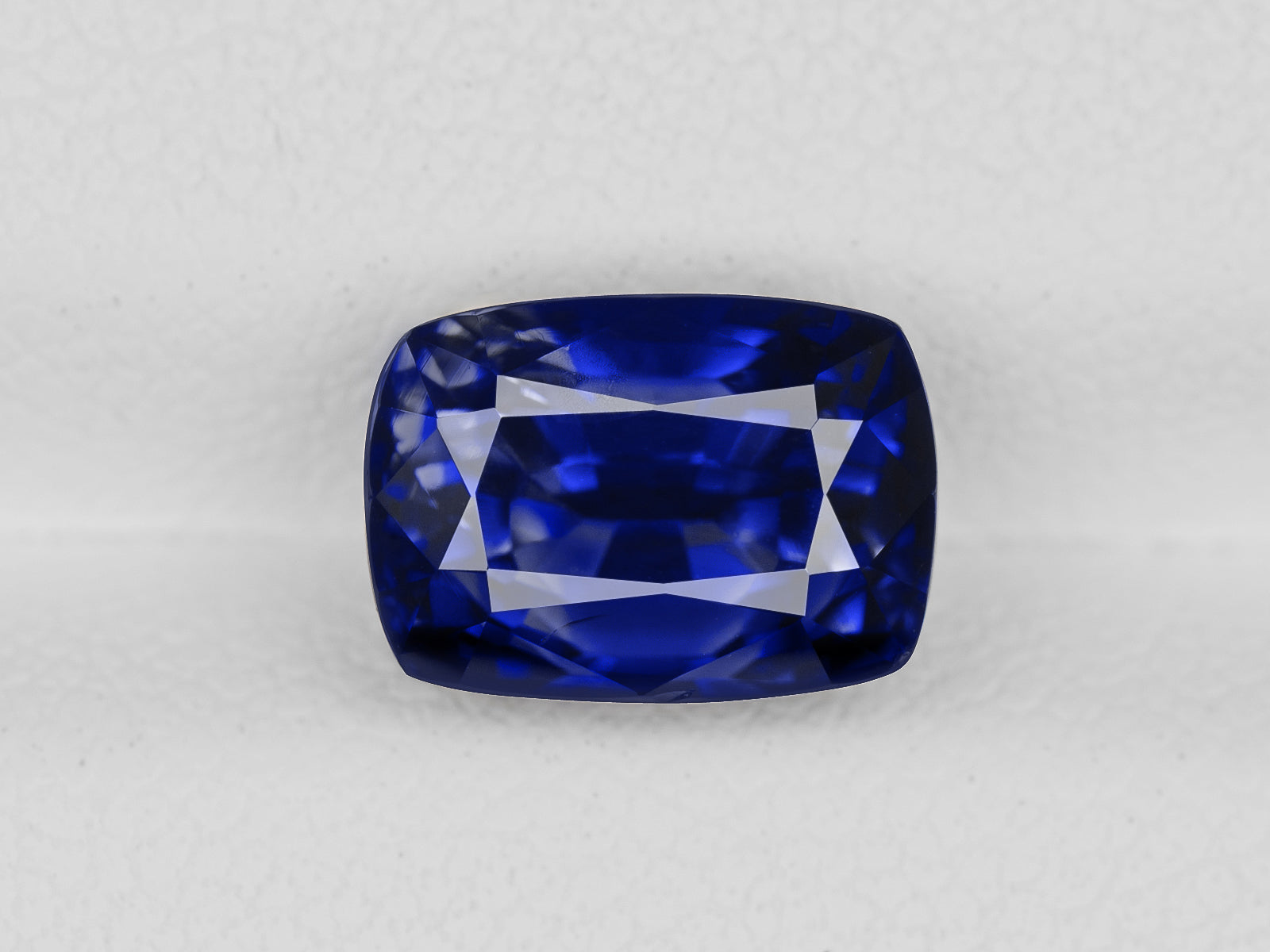 8802980-cushion-intense-royal-blue-ink-blue-grs-sri-lanka-natural-blue-sapphire-4.65-ct