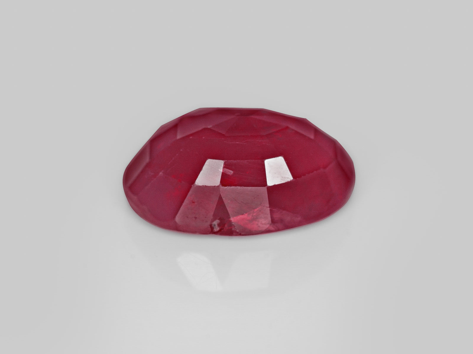 8803052-oval-velvety-pigeon-blood-red-gia-burma-natural-ruby-3.41-ct