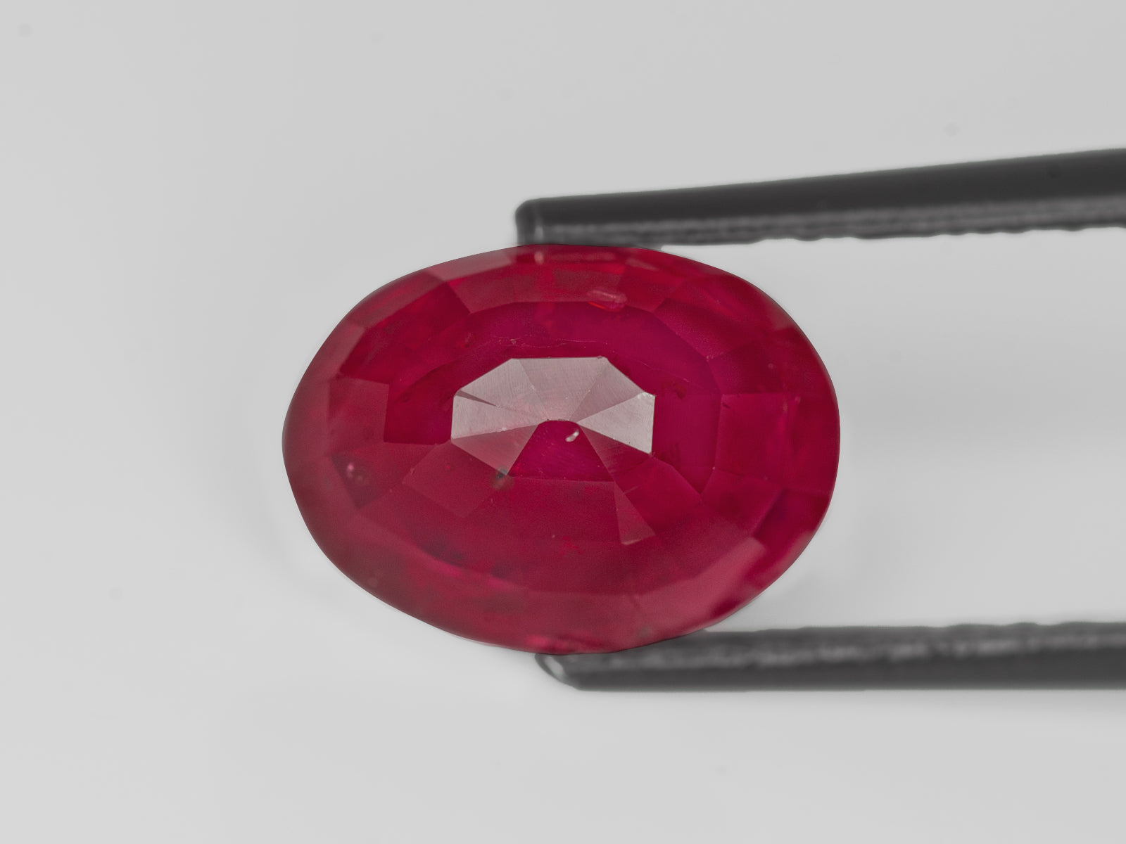 8803052-oval-velvety-pigeon-blood-red-gia-burma-natural-ruby-3.41-ct