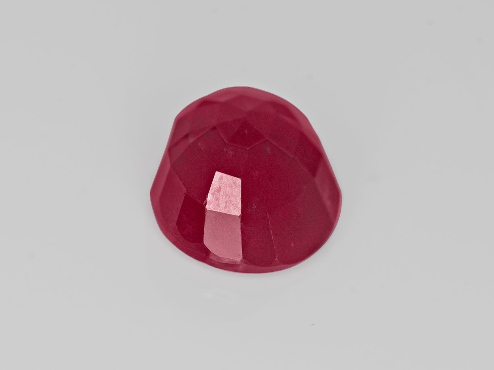 8803052-oval-velvety-pigeon-blood-red-gia-burma-natural-ruby-3.41-ct