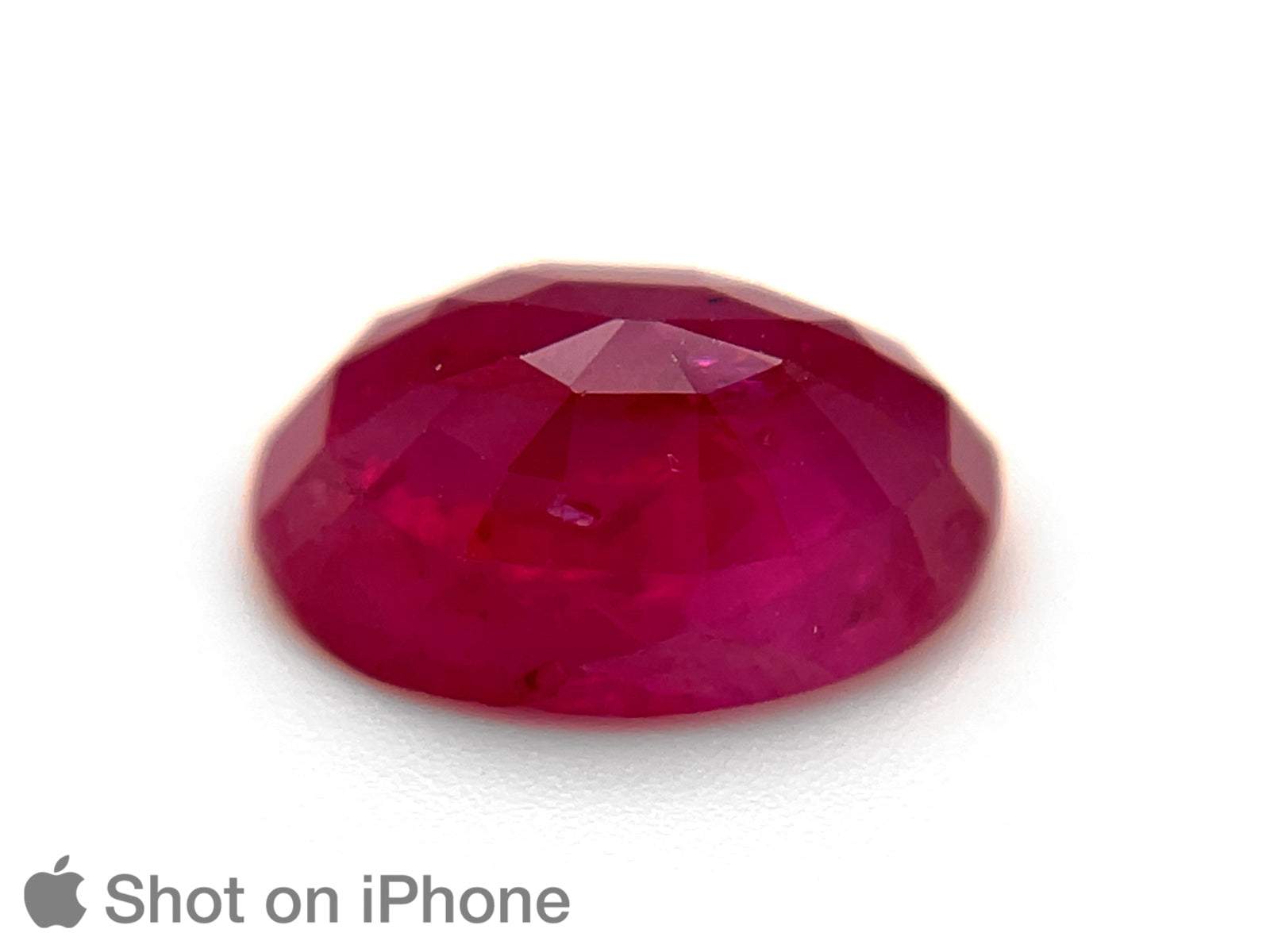 8803052-oval-velvety-pigeon-blood-red-gia-burma-natural-ruby-3.41-ct