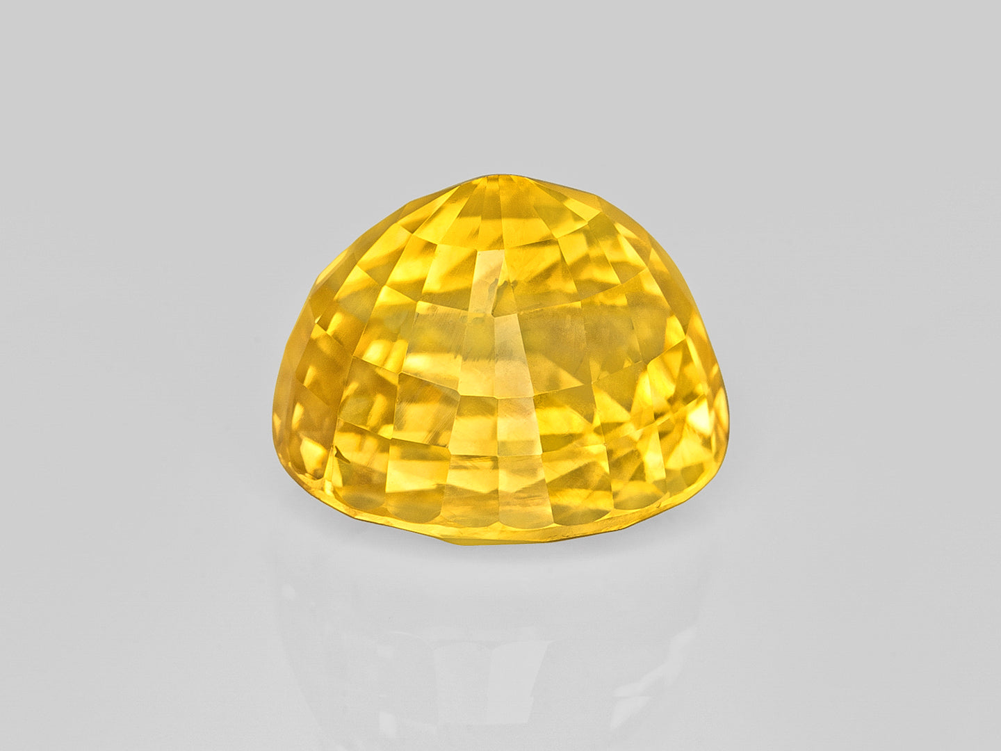 8803116-oval-fiery-vivid-golden-yellow-gia-sri-lanka-natural-yellow-sapphire-5.94-ct