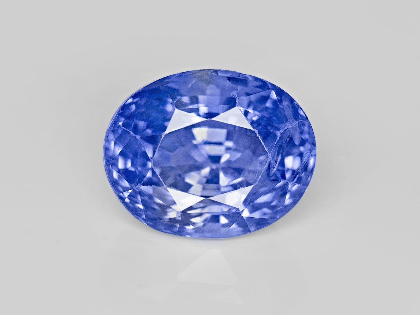 8803048-oval-lustrous-violetish-blue-gia-gii-sri-lanka-natural-blue-sapphire-4.01-ct