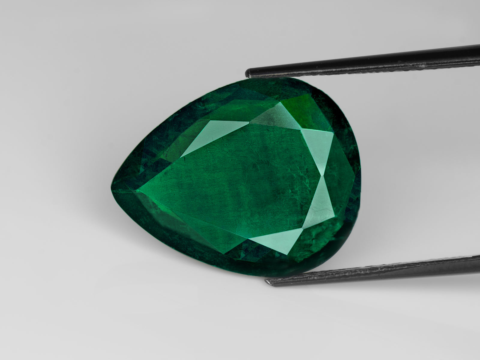 8802995-pear-deep-royal-green-brazil-natural-emerald-12.41-ct