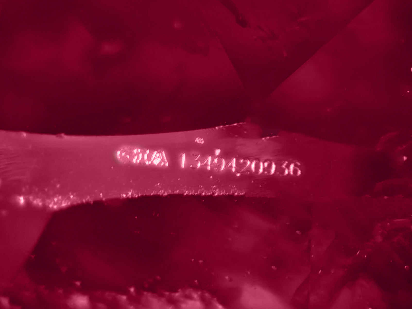 8803047-cushion-pigeon-blood-red-gia-burma-natural-ruby-4.02-ct