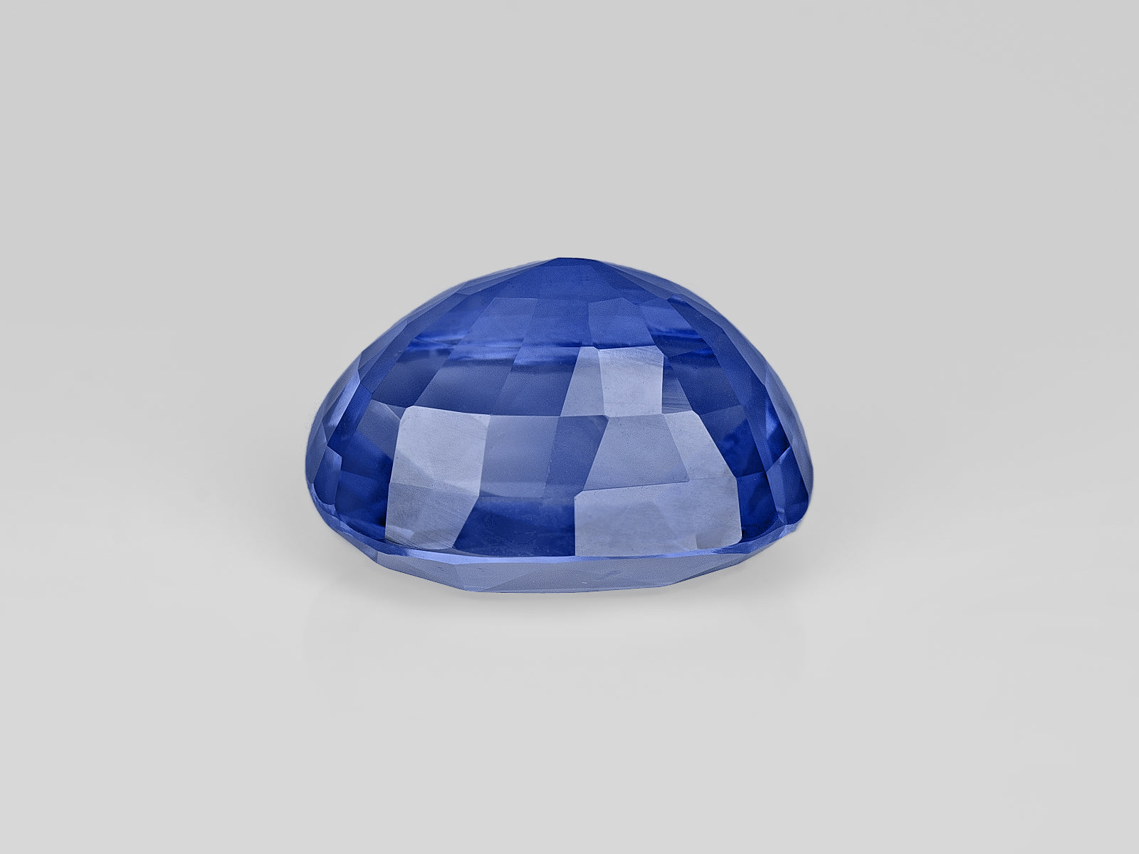 8803005-cushion-velvety-intense-blue-grs-sri-lanka-natural-blue-sapphire-9.80-ct