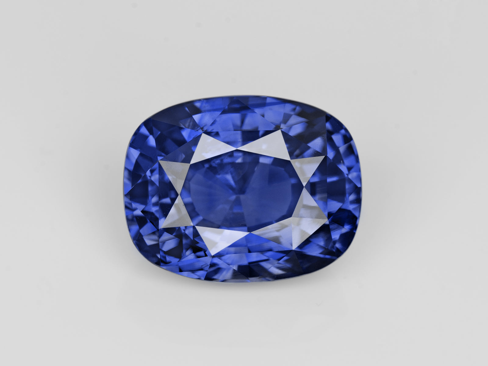 8803006-cushion-fiery-vivid-royal-blue-grs-madagascar-natural-blue-sapphire-10.34-ct