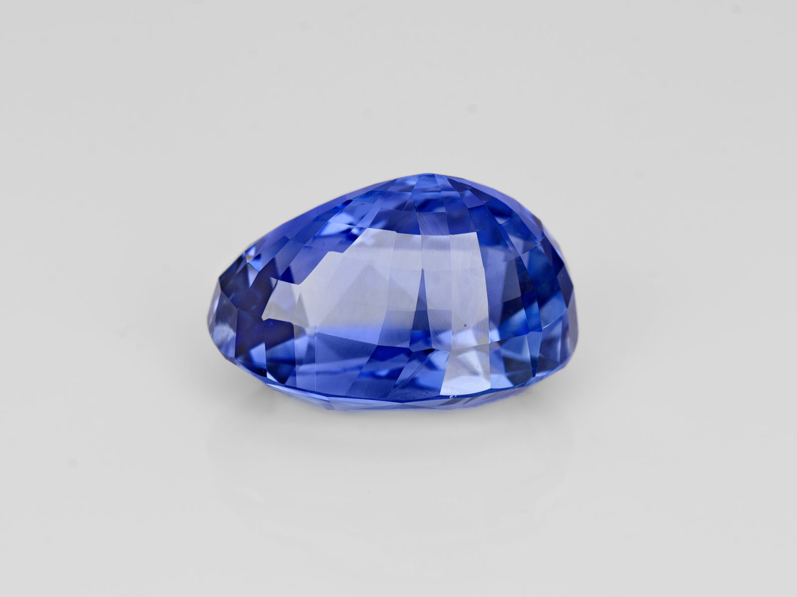 8803010-oval-lustrous-intense-blue-gia-grs-sri-lanka-natural-blue-sapphire-10.61-ct