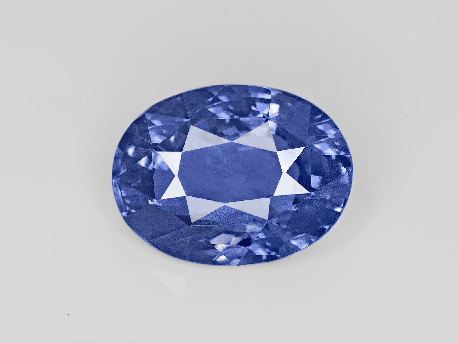 8803026-oval-velvety-intense-blue-gia-sri-lanka-natural-blue-sapphire-5.69-ct