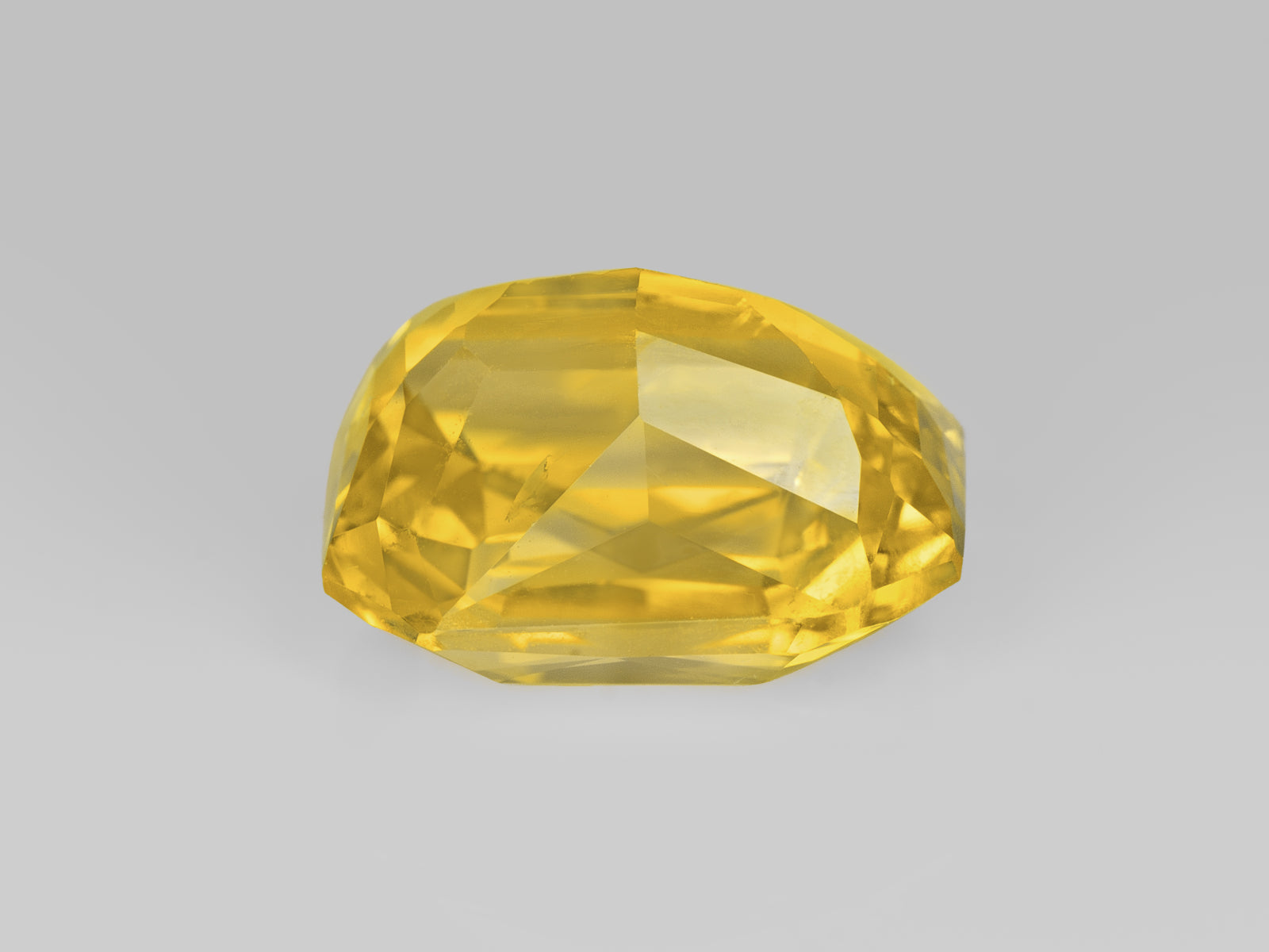 8803031-octagonal-fiery-rich-intense-yellow-gia-sri-lanka-natural-yellow-sapphire-5.50-ct