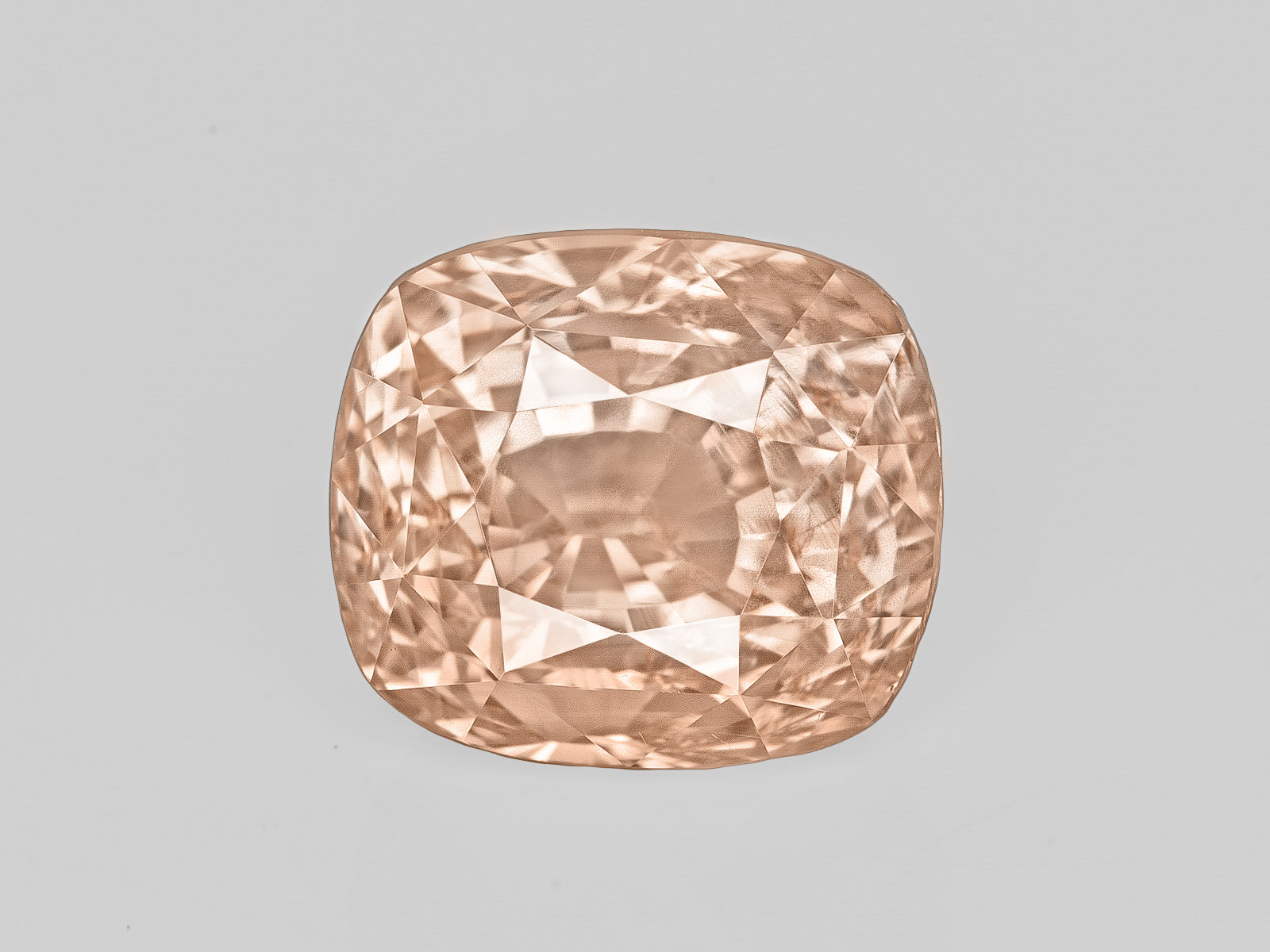 8803056-cushion-lustrous-soft-pinkish-orange-aigs-sri-lanka-natural-padparadscha-3.63-ct