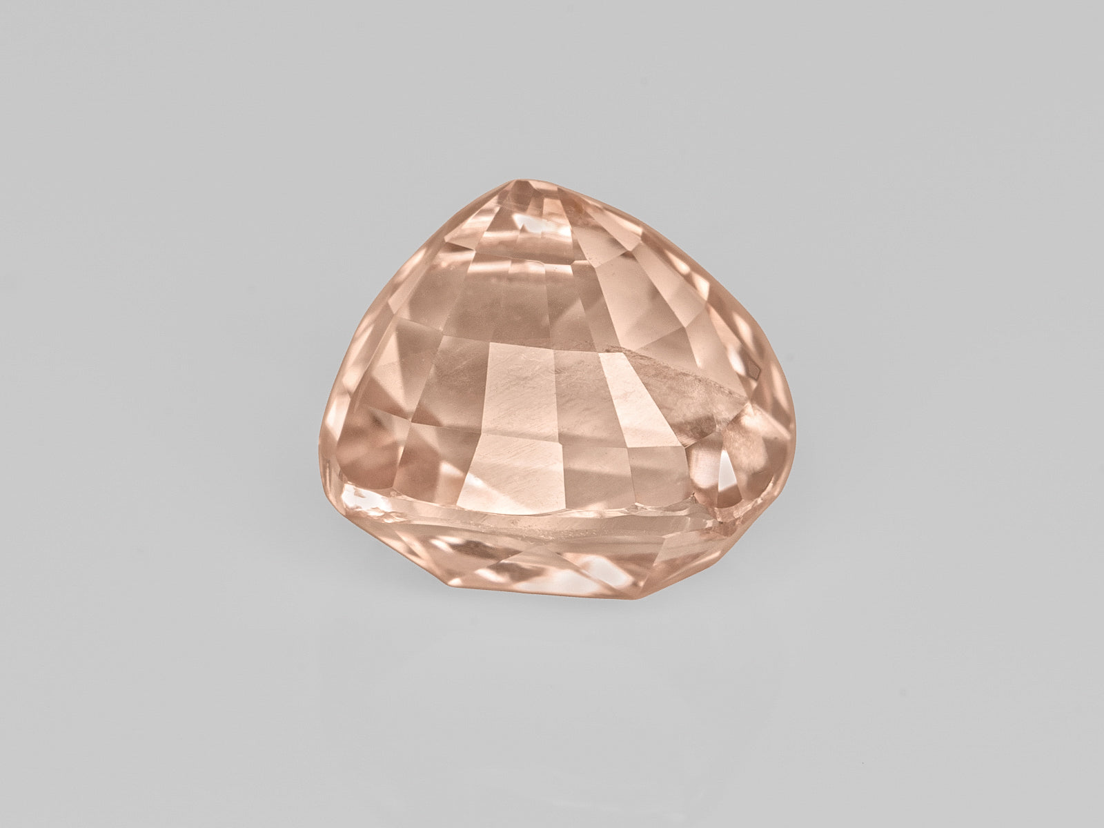 8803056-cushion-lustrous-soft-pinkish-orange-aigs-sri-lanka-natural-padparadscha-3.63-ct