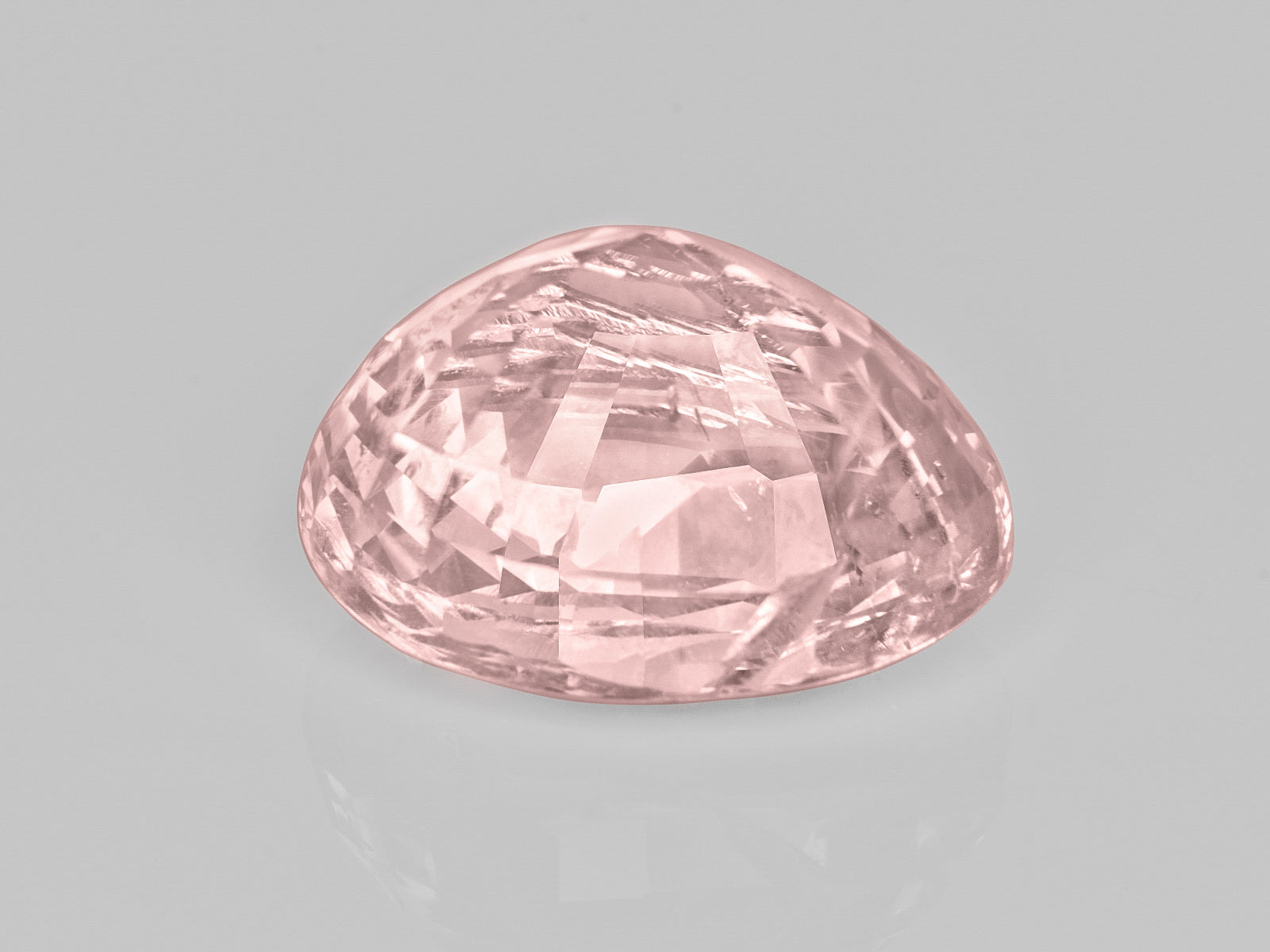 8803059-oval-lustrous-pastel-pinkish-orange-aigs-sri-lanka-natural-padparadscha-4.01-ct