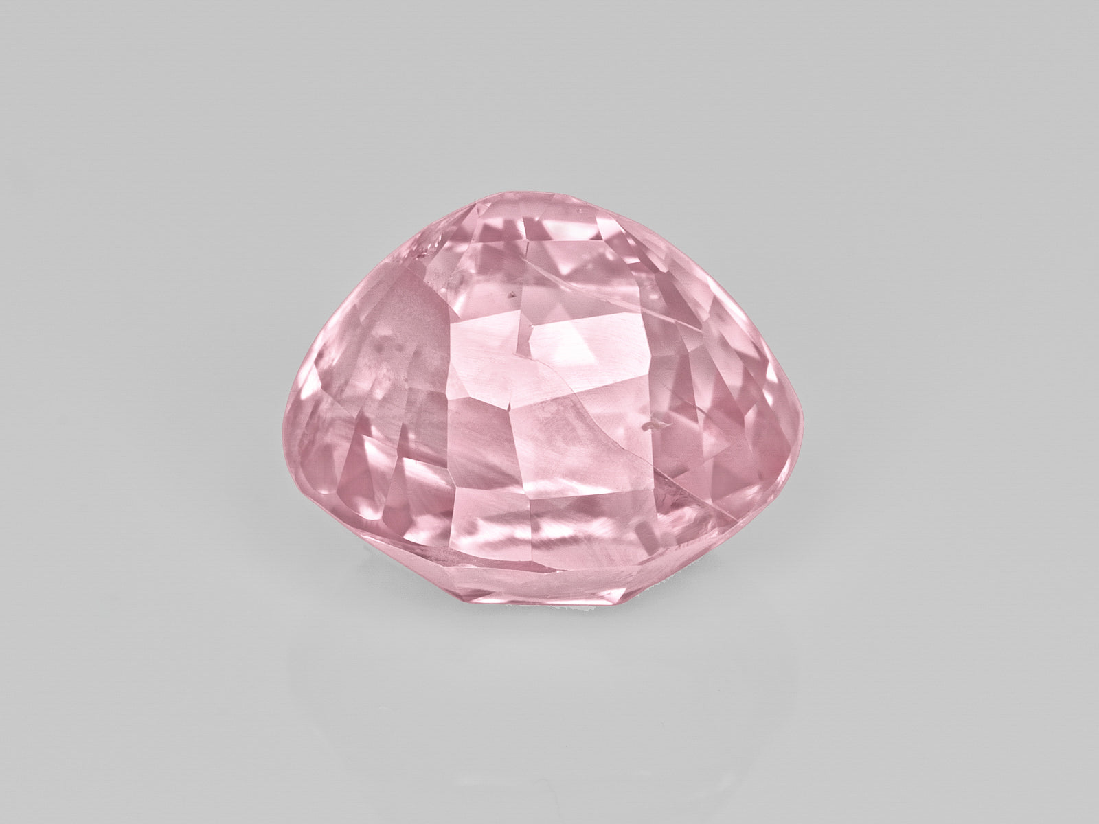8803063-oval-lustrous-soft-orangy-pink-grs-sri-lanka-natural-padparadscha-2.65-ct