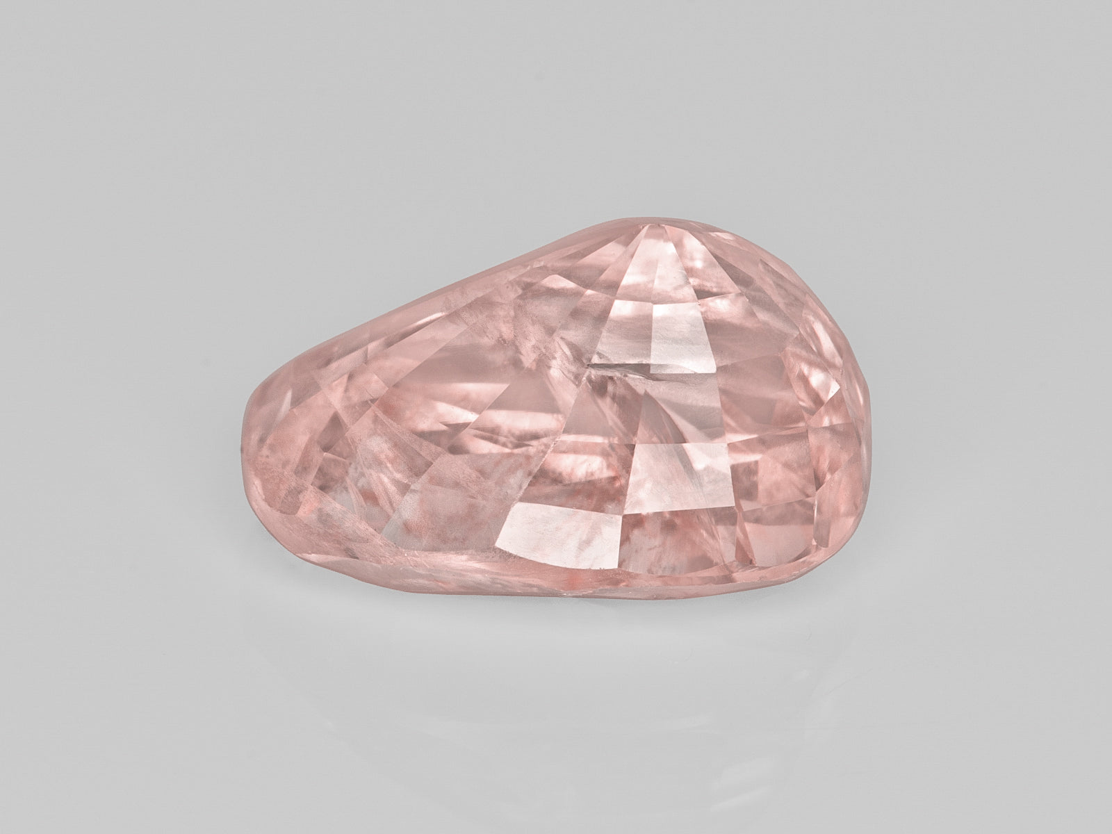 8803064-oval-pastel-pinkish-orange-grs-sri-lanka-natural-padparadscha-4.81-ct