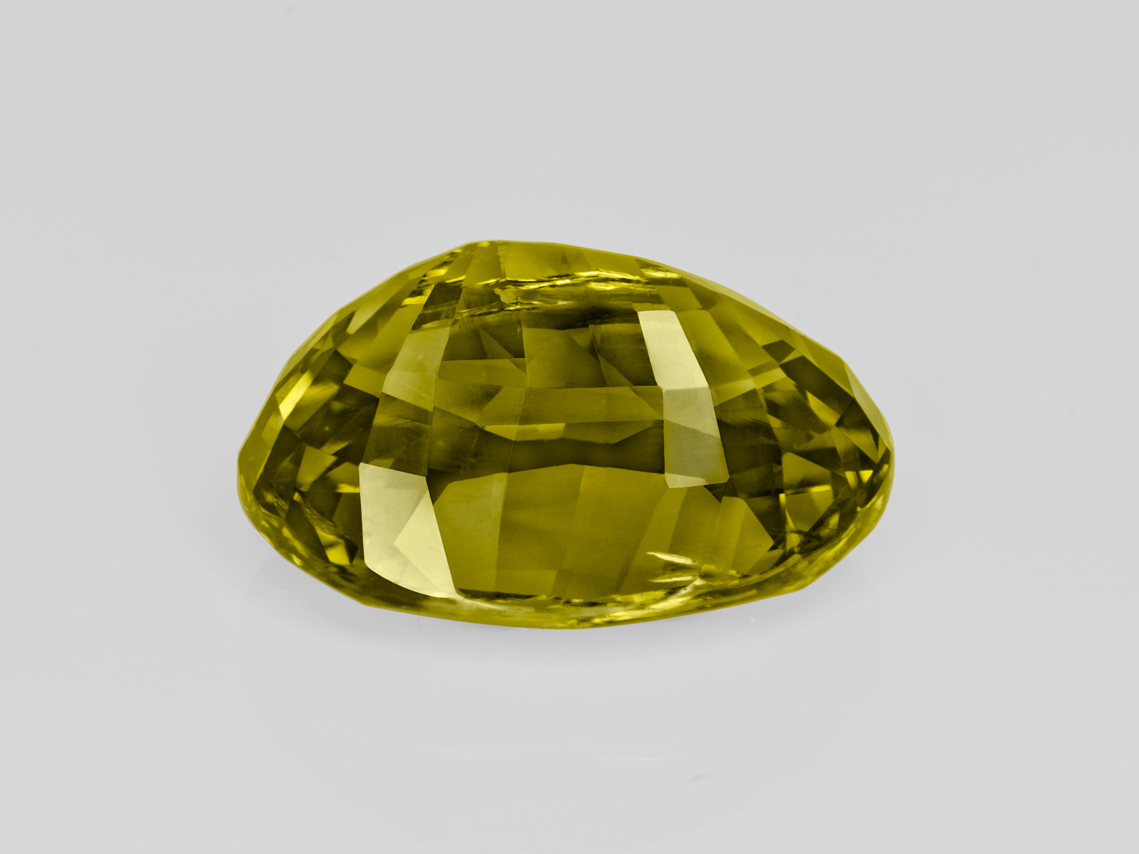 8803081-oval-fiery-deep-yellowish-green-changing-to-brownish-yellow-gia-madagascar-natural-alexandrite-12.10-ct