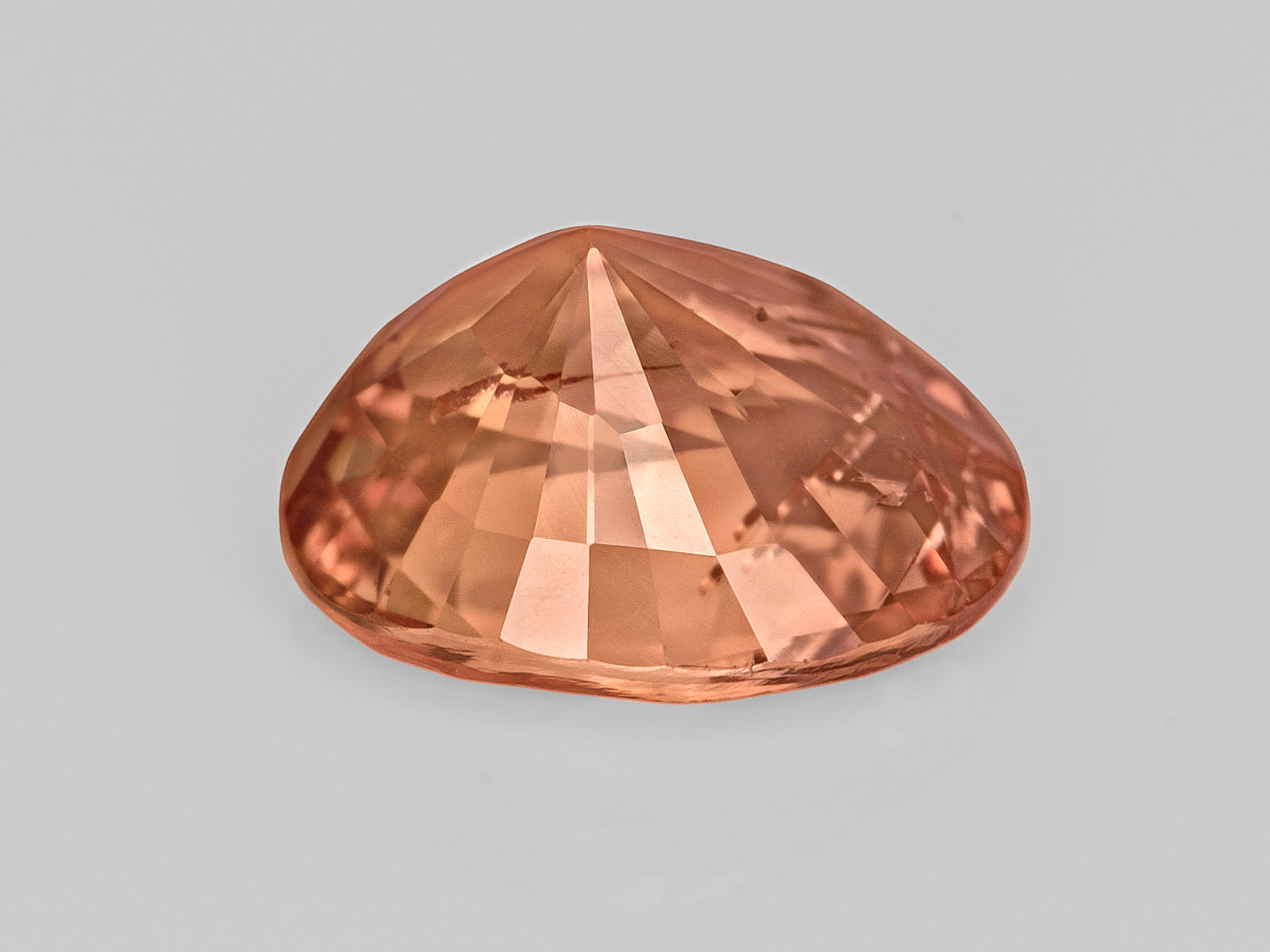8803095-oval-fiery-vivid-pinkish-orange-lotus-madagascar-natural-padparadscha-1.07-ct