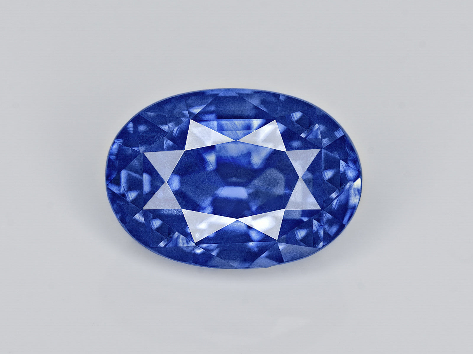 8803102-oval-fiery-vivid-cornflower-blue-gia-kashmir-natural-blue-sapphire-1.71-ct