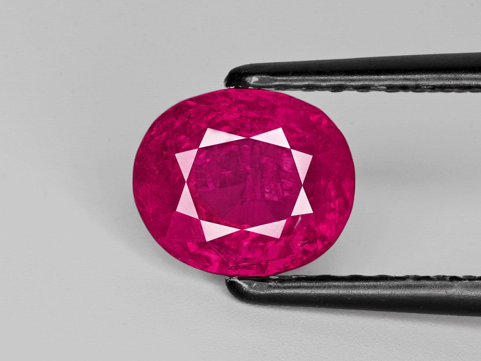 8803192-oval-rich-velvety-pinkish-red-gii-burma-natural-ruby-2.15-ct