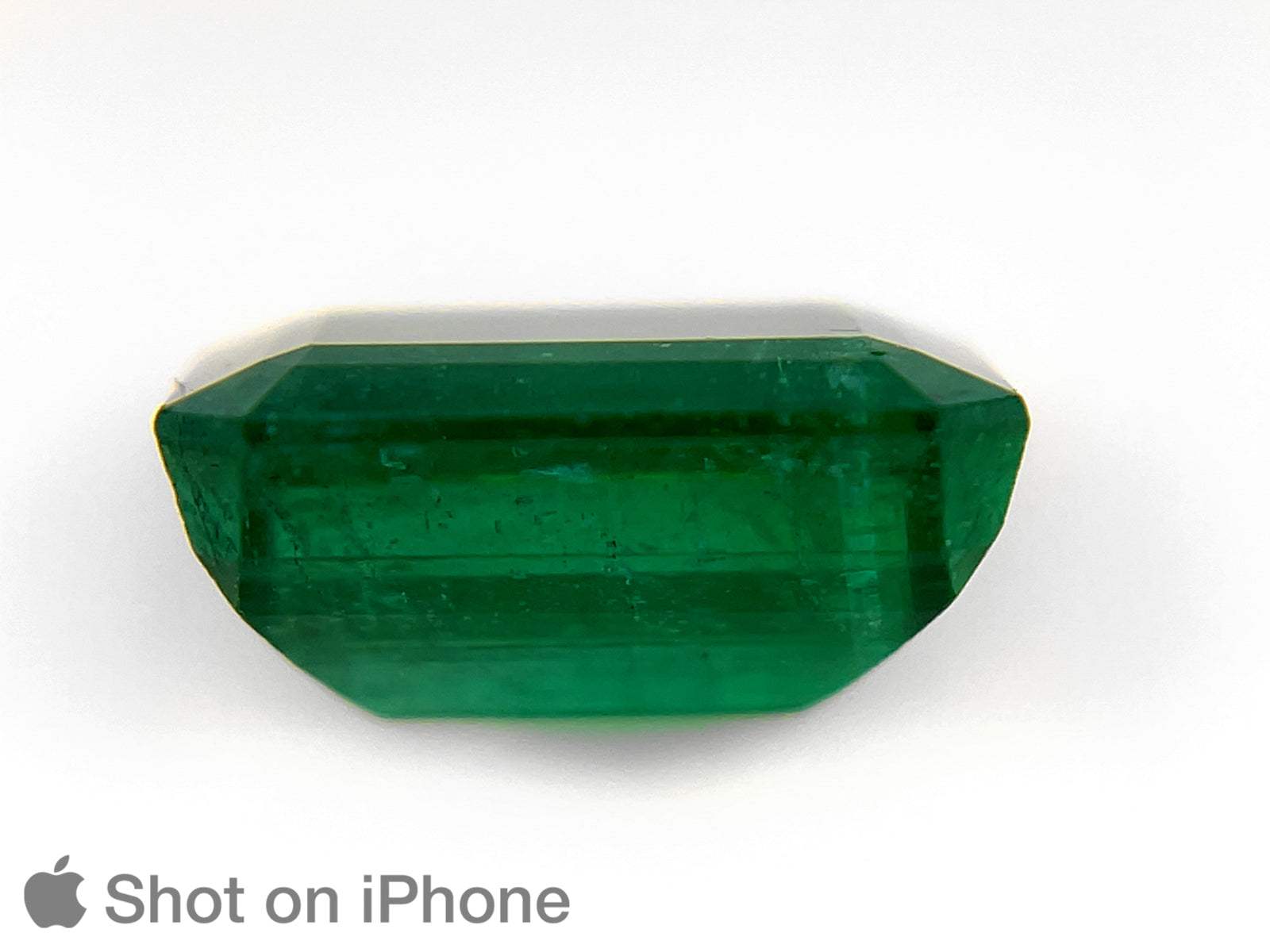 8803197-octagonal-intense-royal-green-grs-zambia-natural-emerald-4.25-ct
