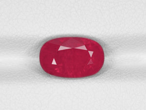 8800466-oval-intense-red-with-a-slight-pinkish-hue-igi-tanzania-natural-ruby-3.18-ct